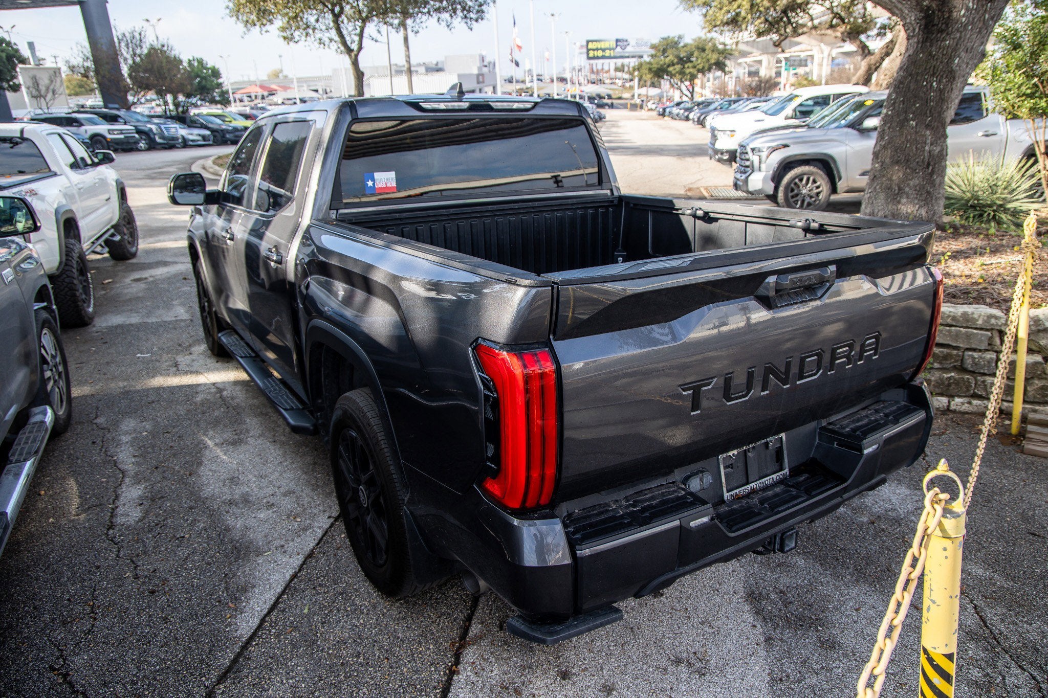 2024 Toyota TUNDRA 4X2 SR5