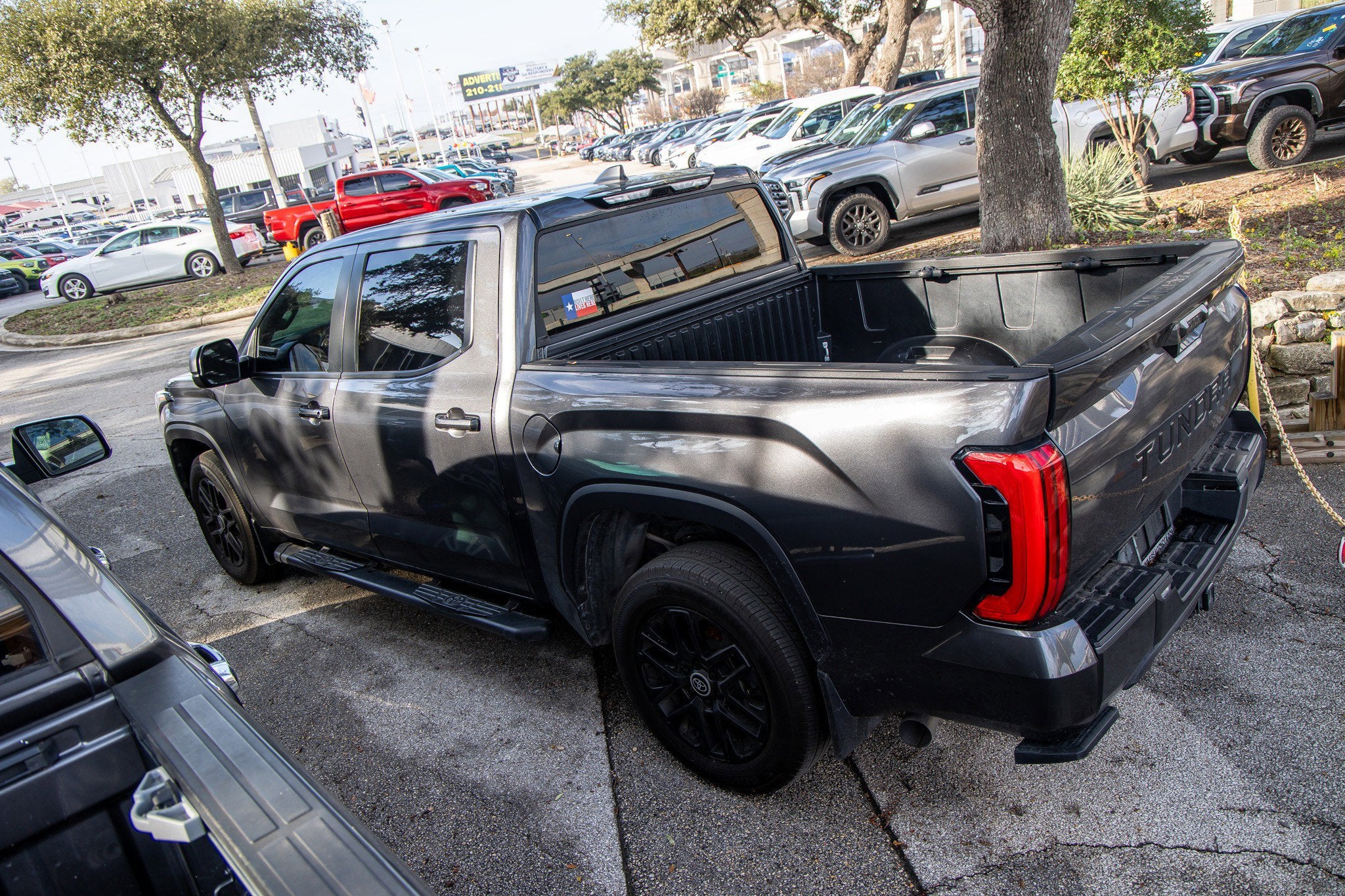 2024 Toyota TUNDRA 4X2 SR5