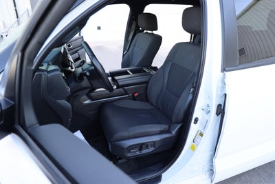 2025 Toyota TUNDRA 4X2 SR5