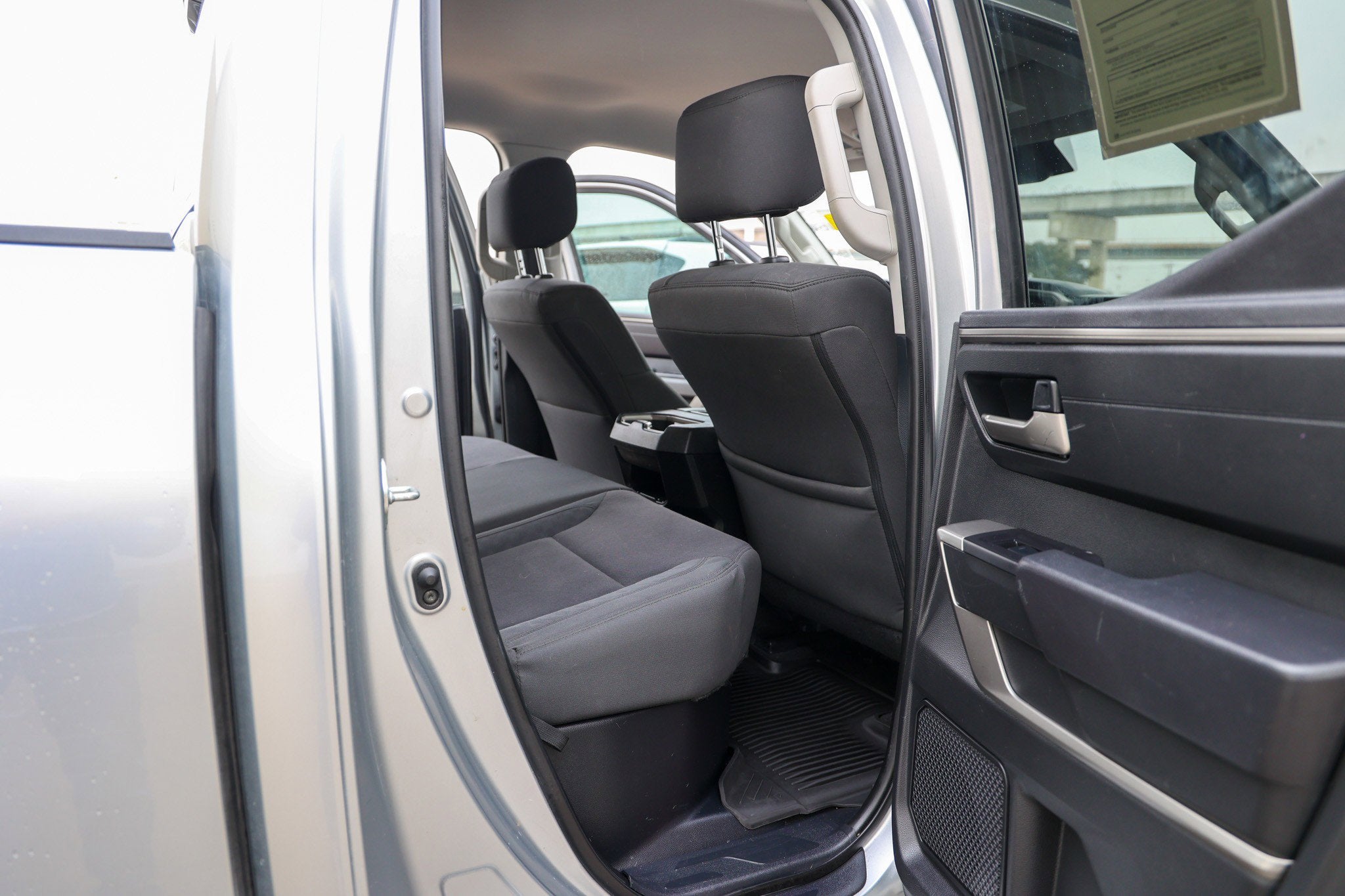 2023 Toyota TUNDRA 4X4 SR5