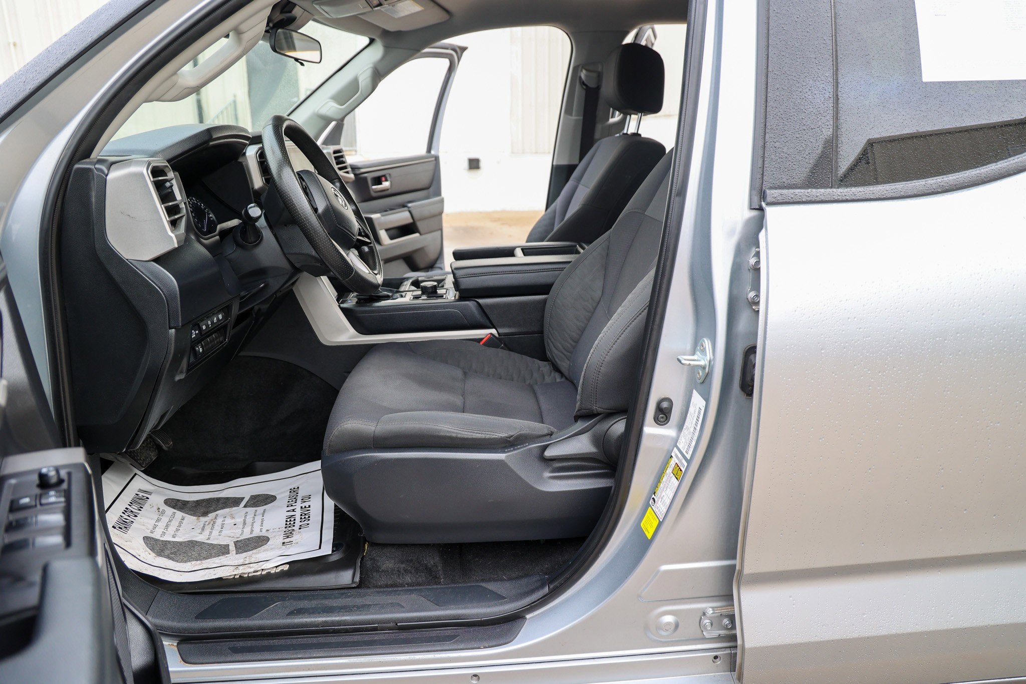 2023 Toyota TUNDRA 4X4 SR5