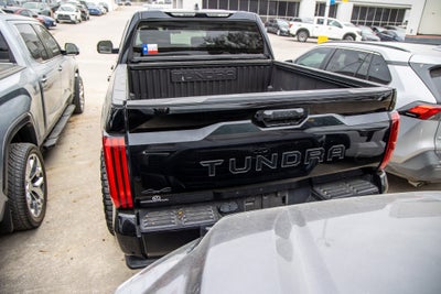 2024 Toyota TUNDRA 4X4 SR5