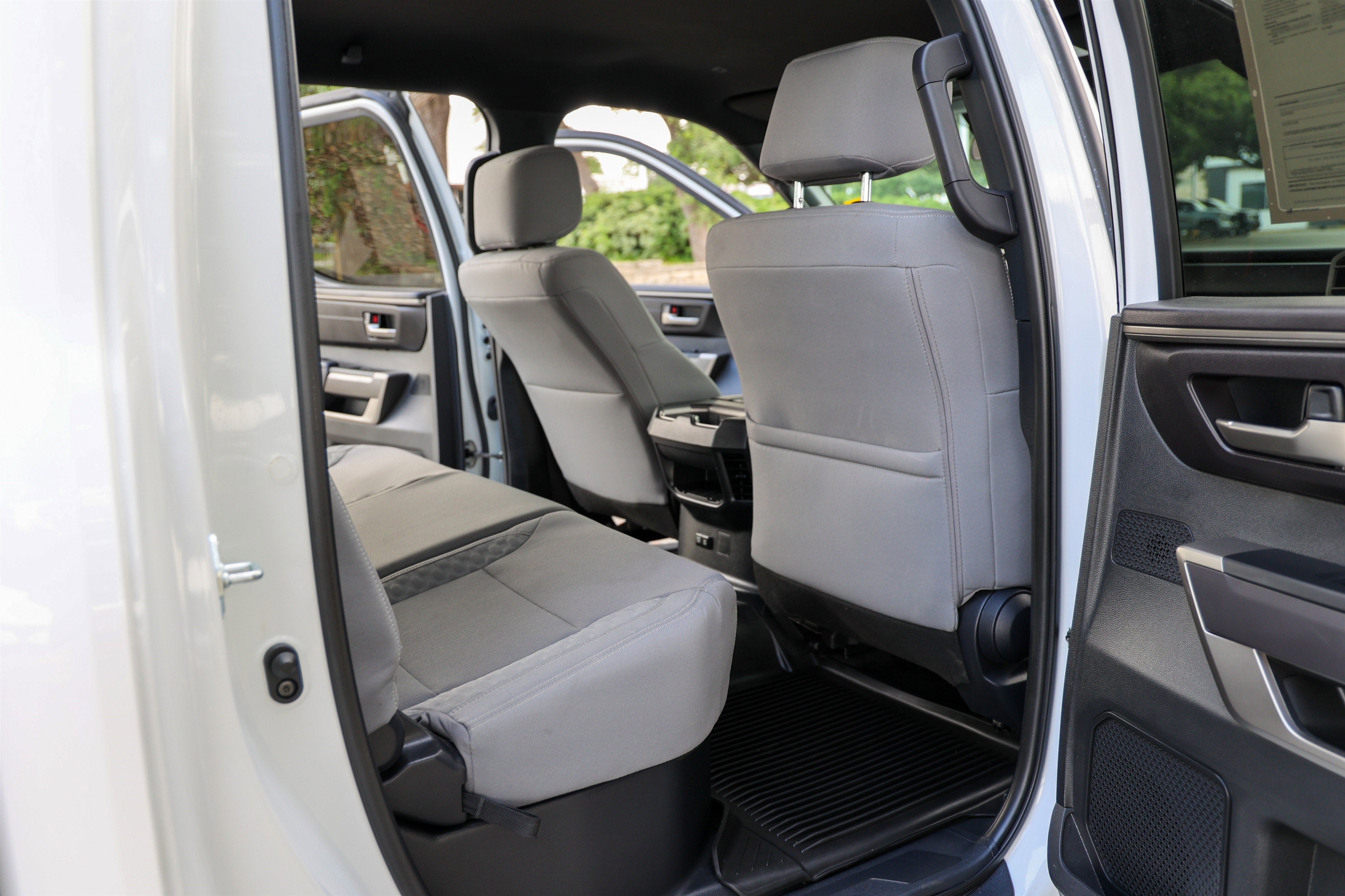 2025 Toyota TUNDRA 4X4 SR5