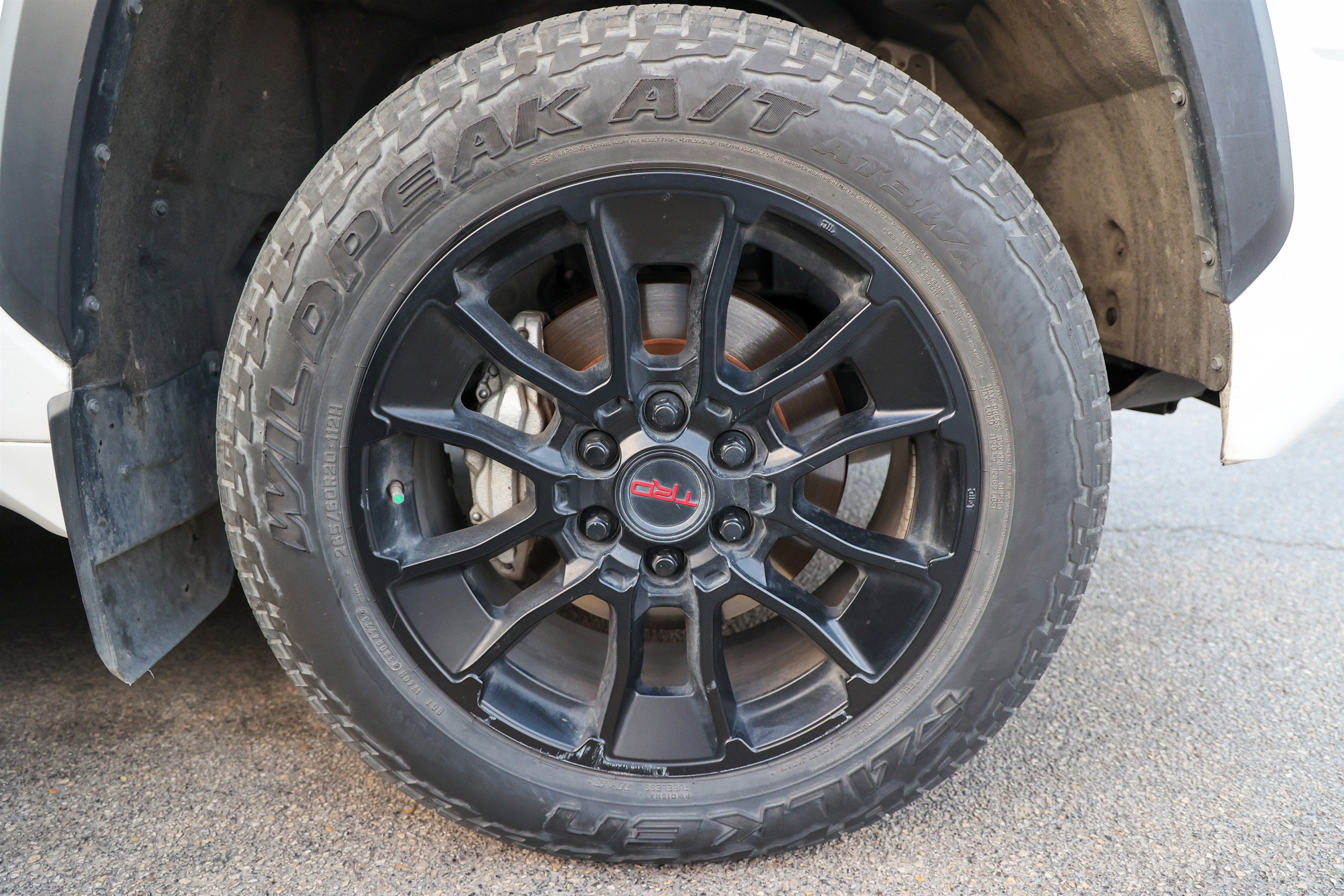 2024 Toyota TUNDRA 4X4 SR5