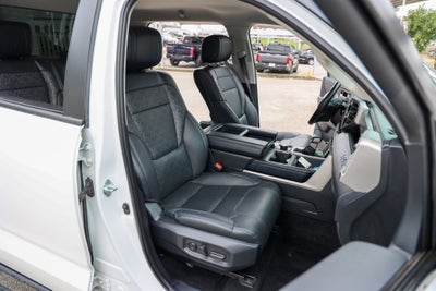 2024 Toyota TUNDRA 4X4 SR5