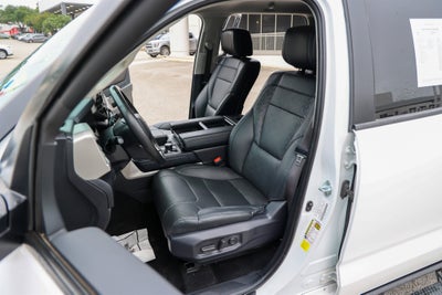 2024 Toyota TUNDRA 4X4 SR5