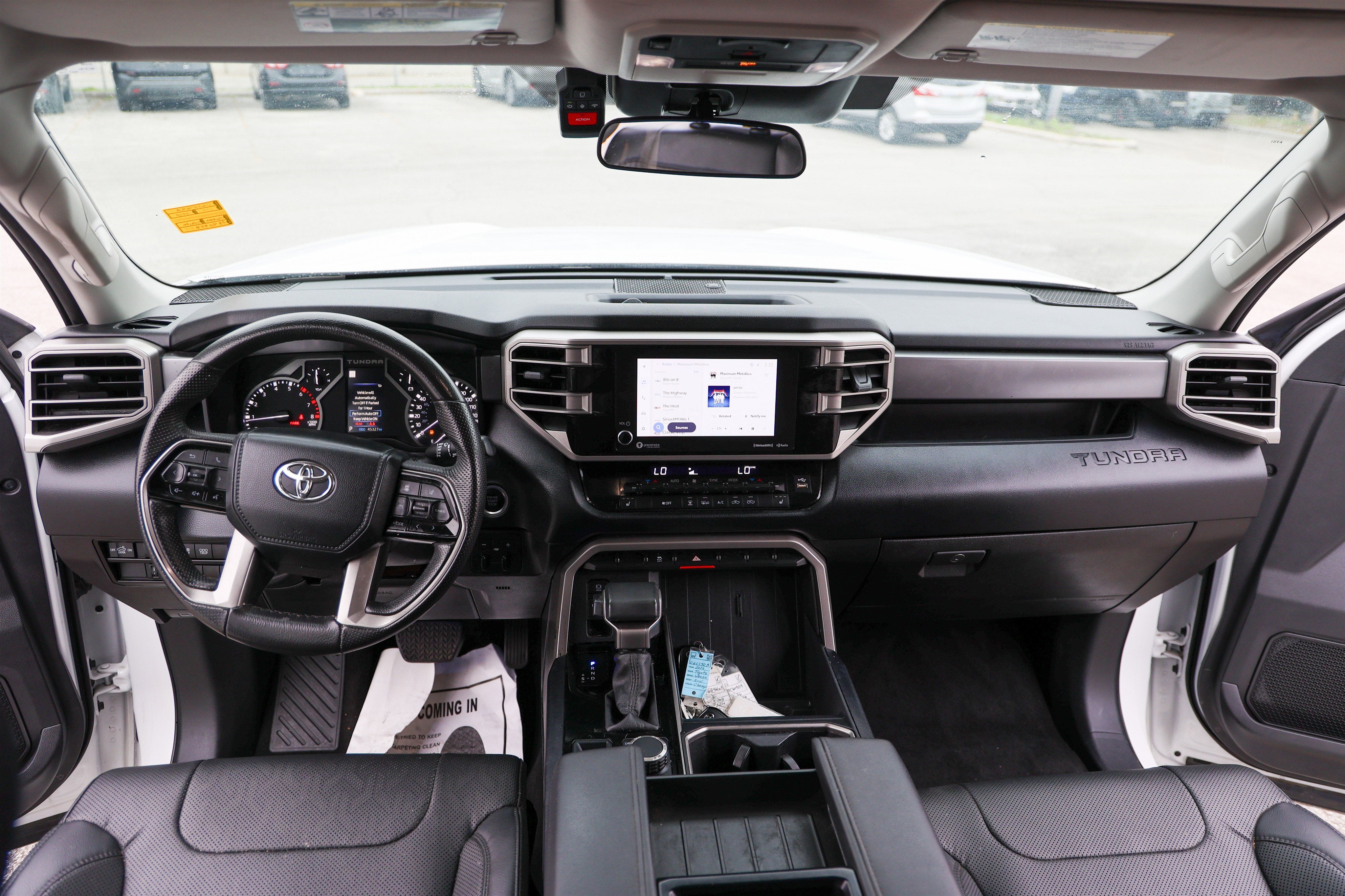 2024 Toyota TUNDRA 4X4 SR5