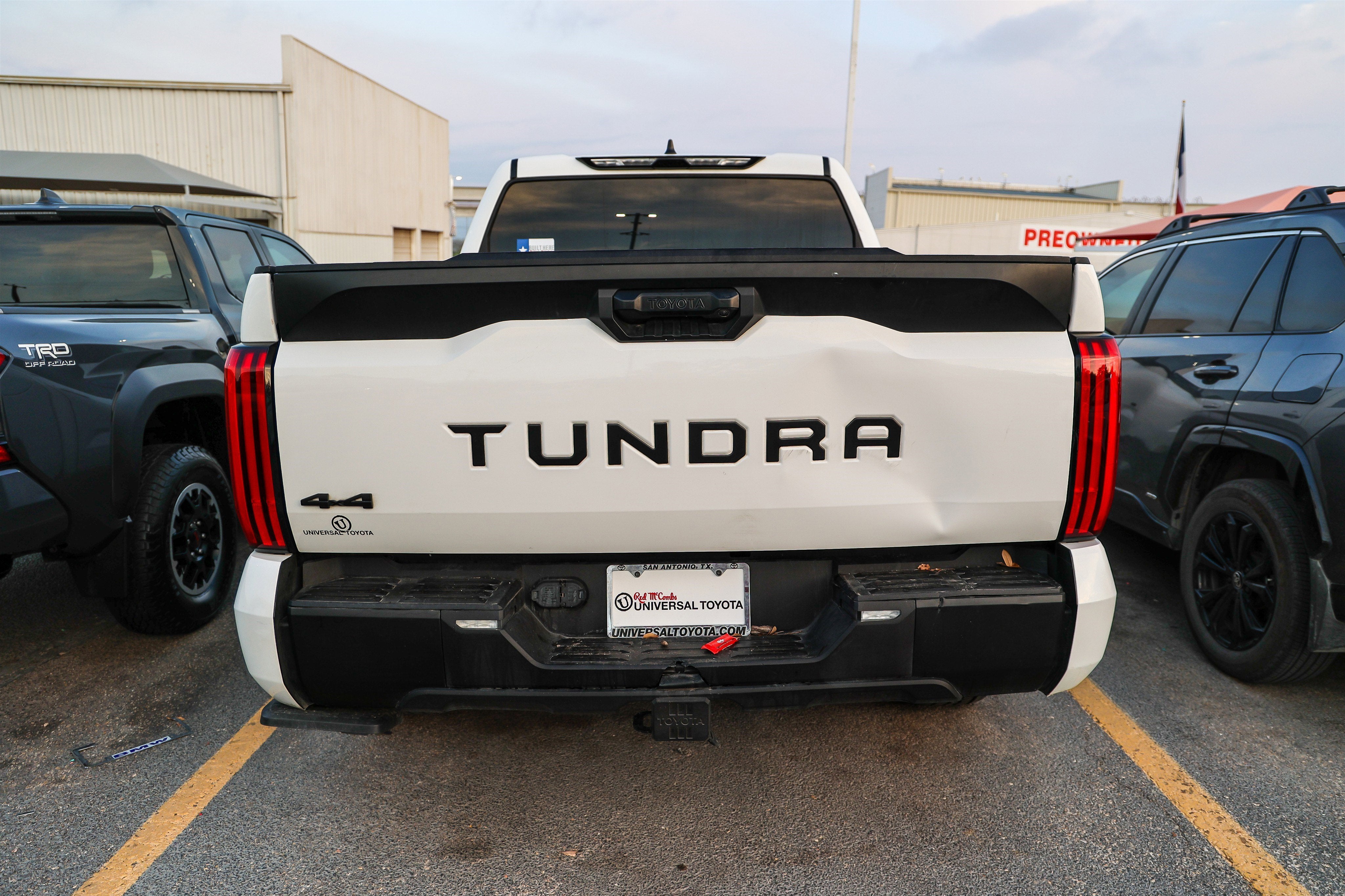 2024 Toyota TUNDRA 4X4 SR5