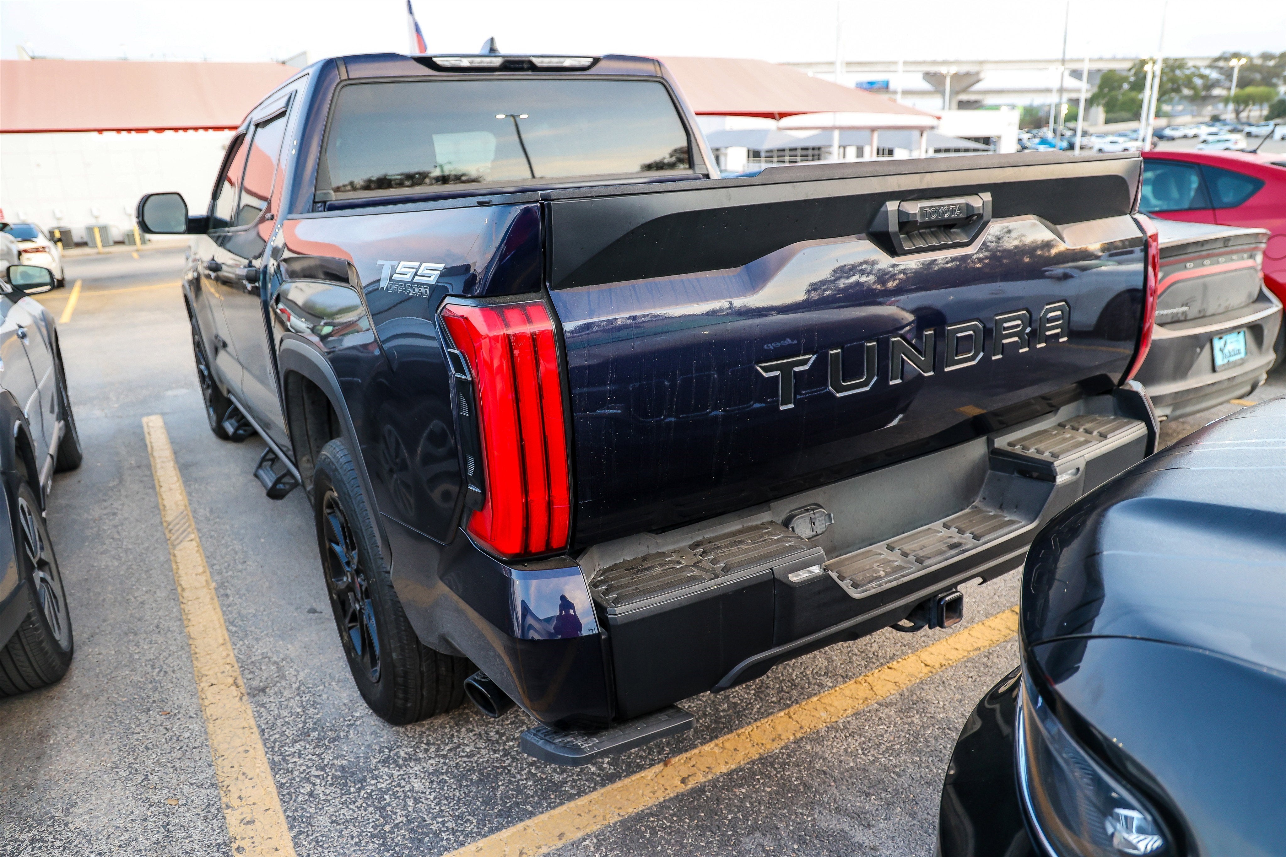 2023 Toyota TUNDRA 4X4 SR5