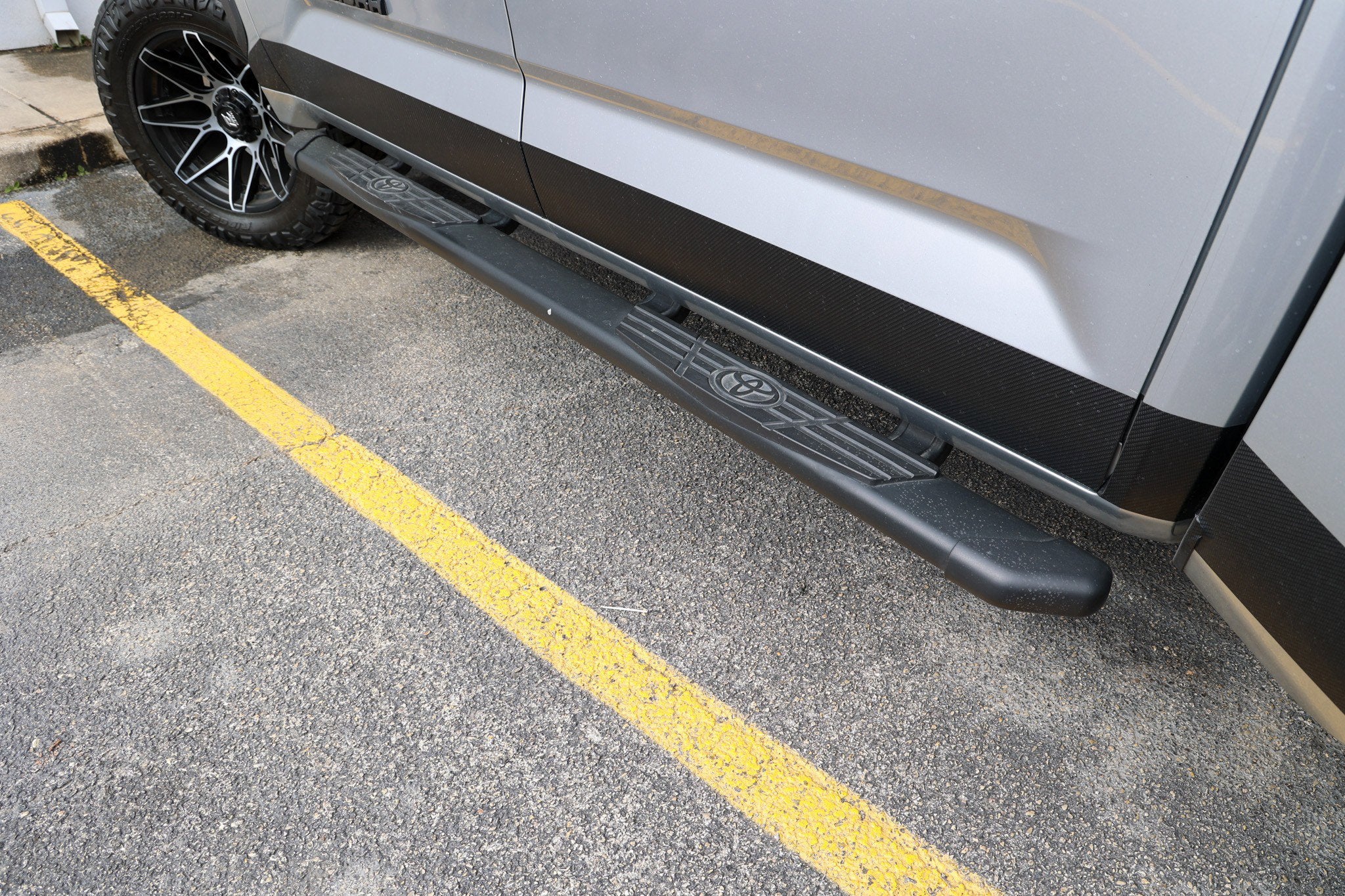 2024 Toyota TUNDRA 4X4 SR5