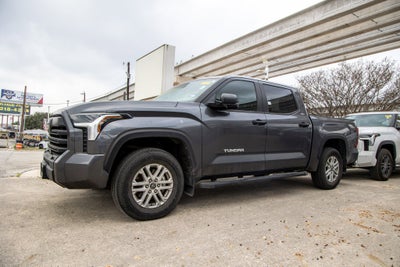 2024 Toyota TUNDRA 4X4 SR5