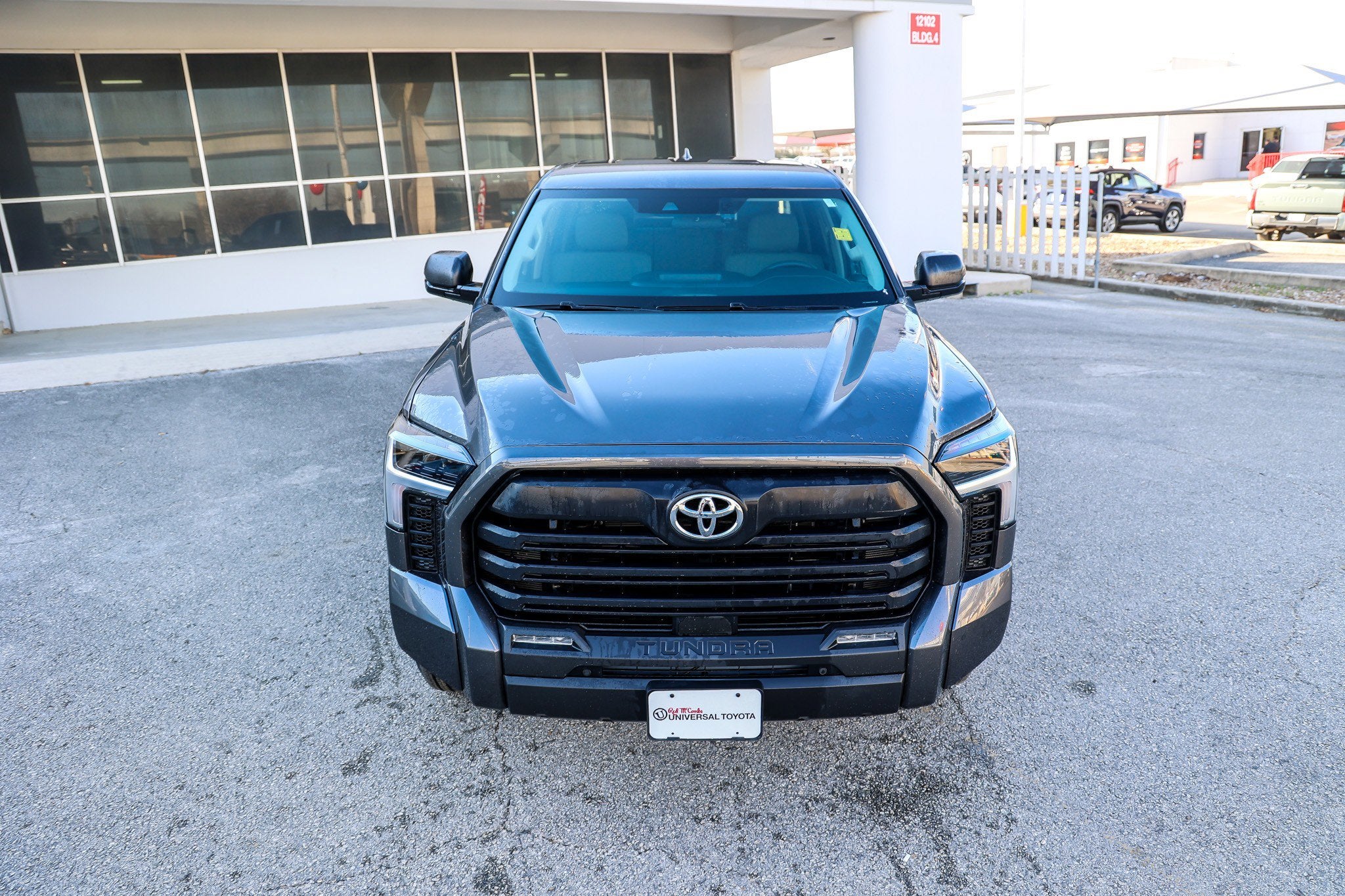 2024 Toyota TUNDRA 4X4 SR5