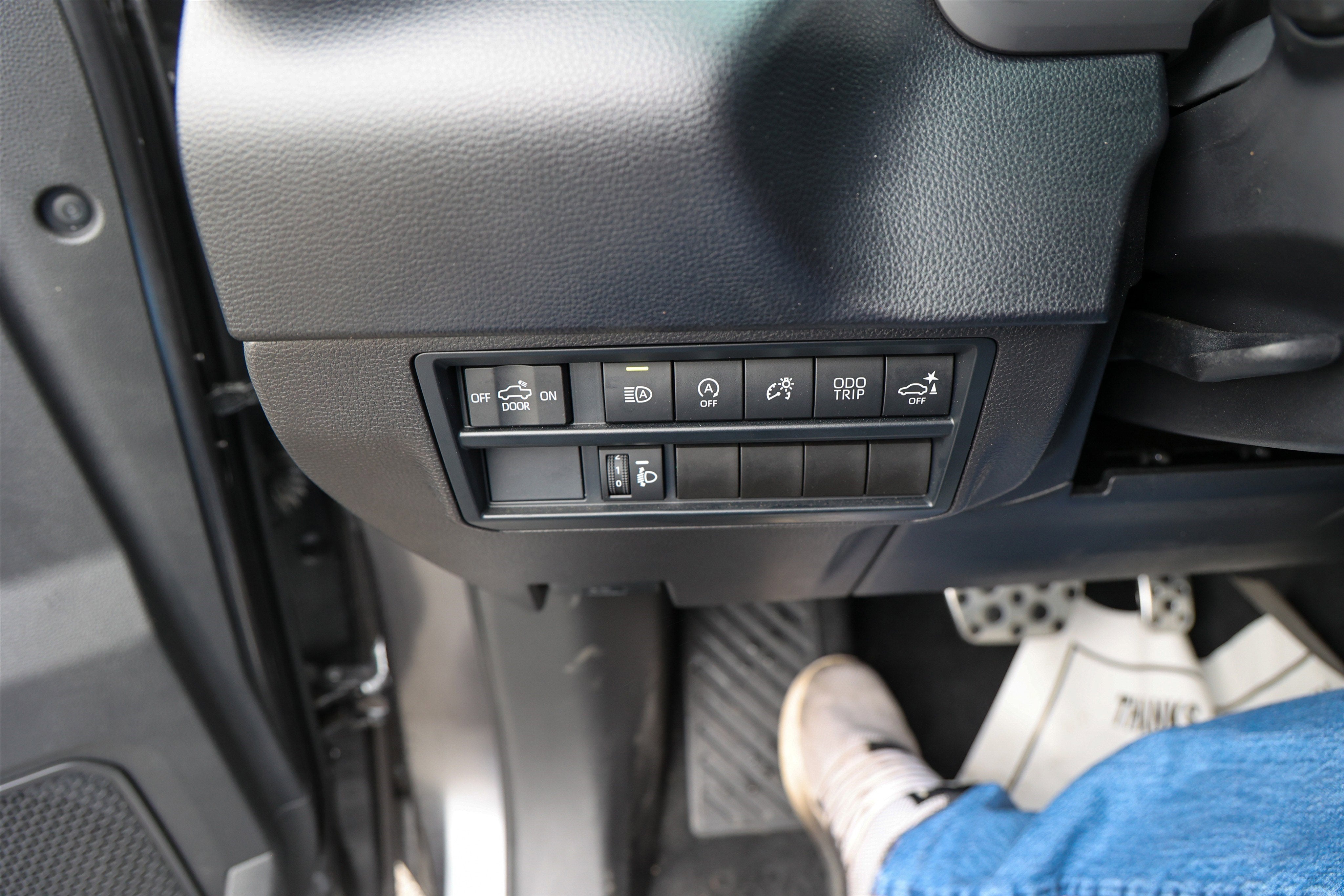 2024 Toyota TUNDRA 4X4 SR5