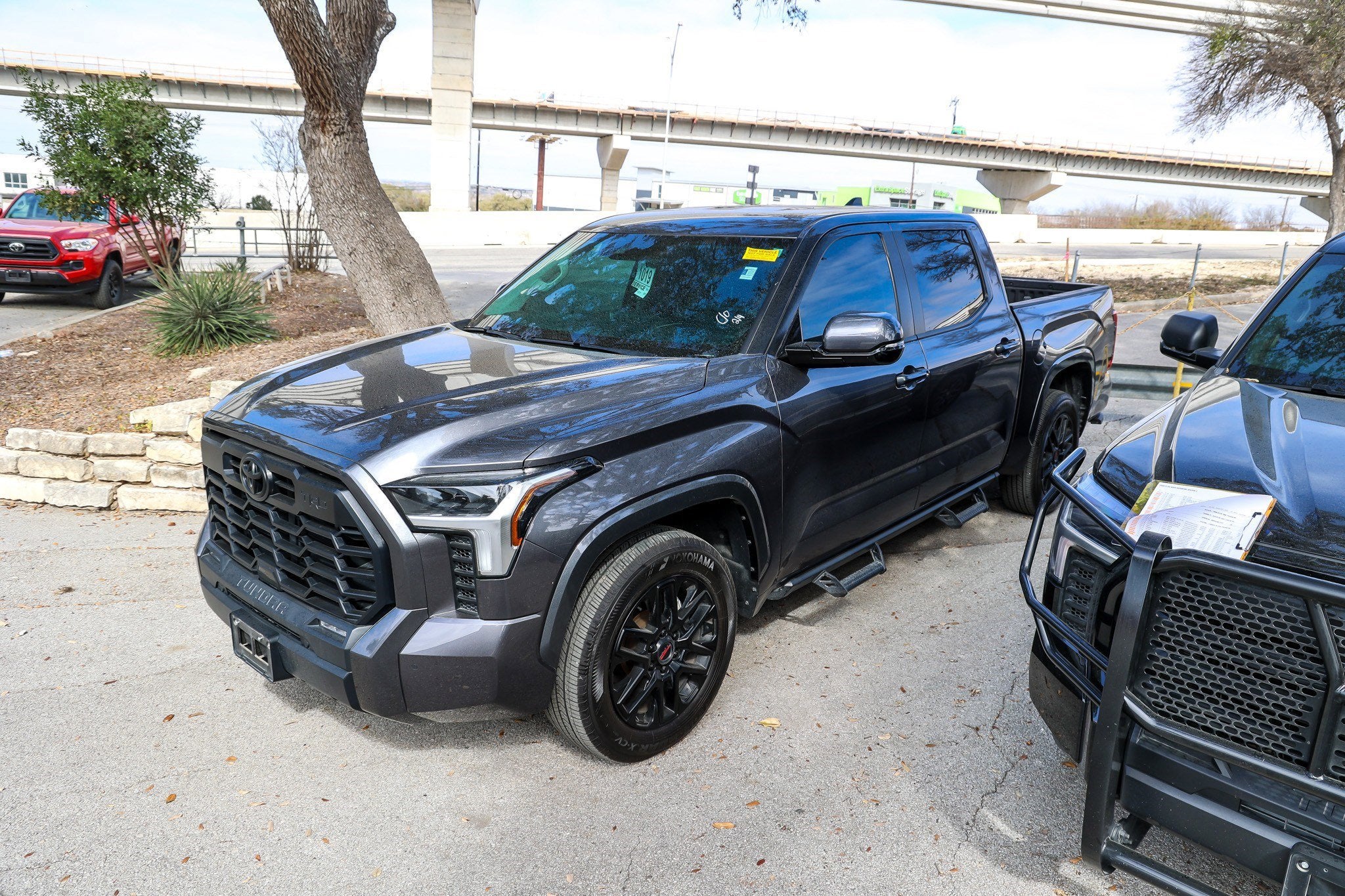 2024 Toyota TUNDRA 4X4 SR5
