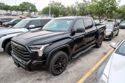 2026 Toyota TUNDRA 4X4 SR5