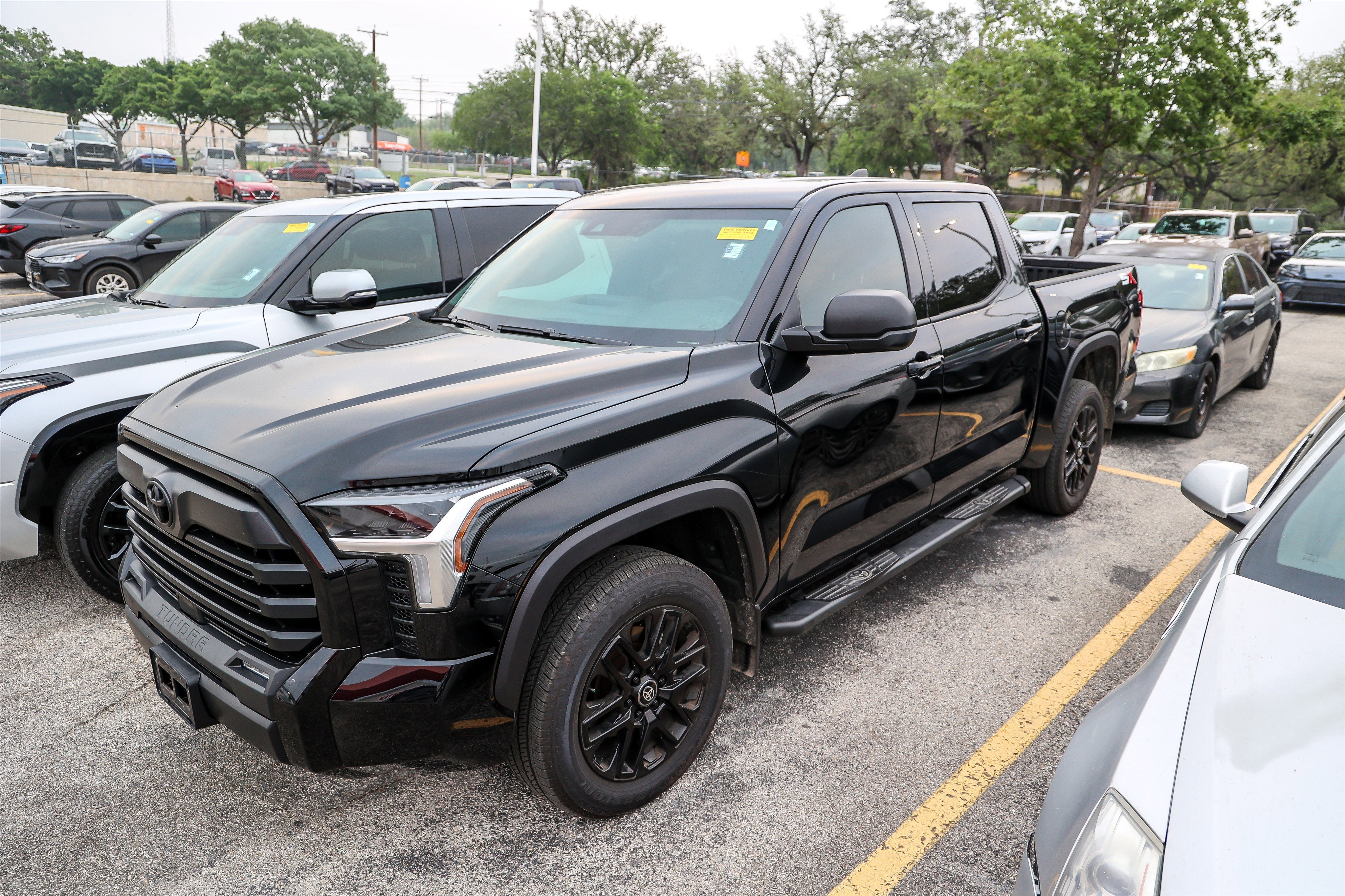 2026 Toyota TUNDRA 4X4 SR5