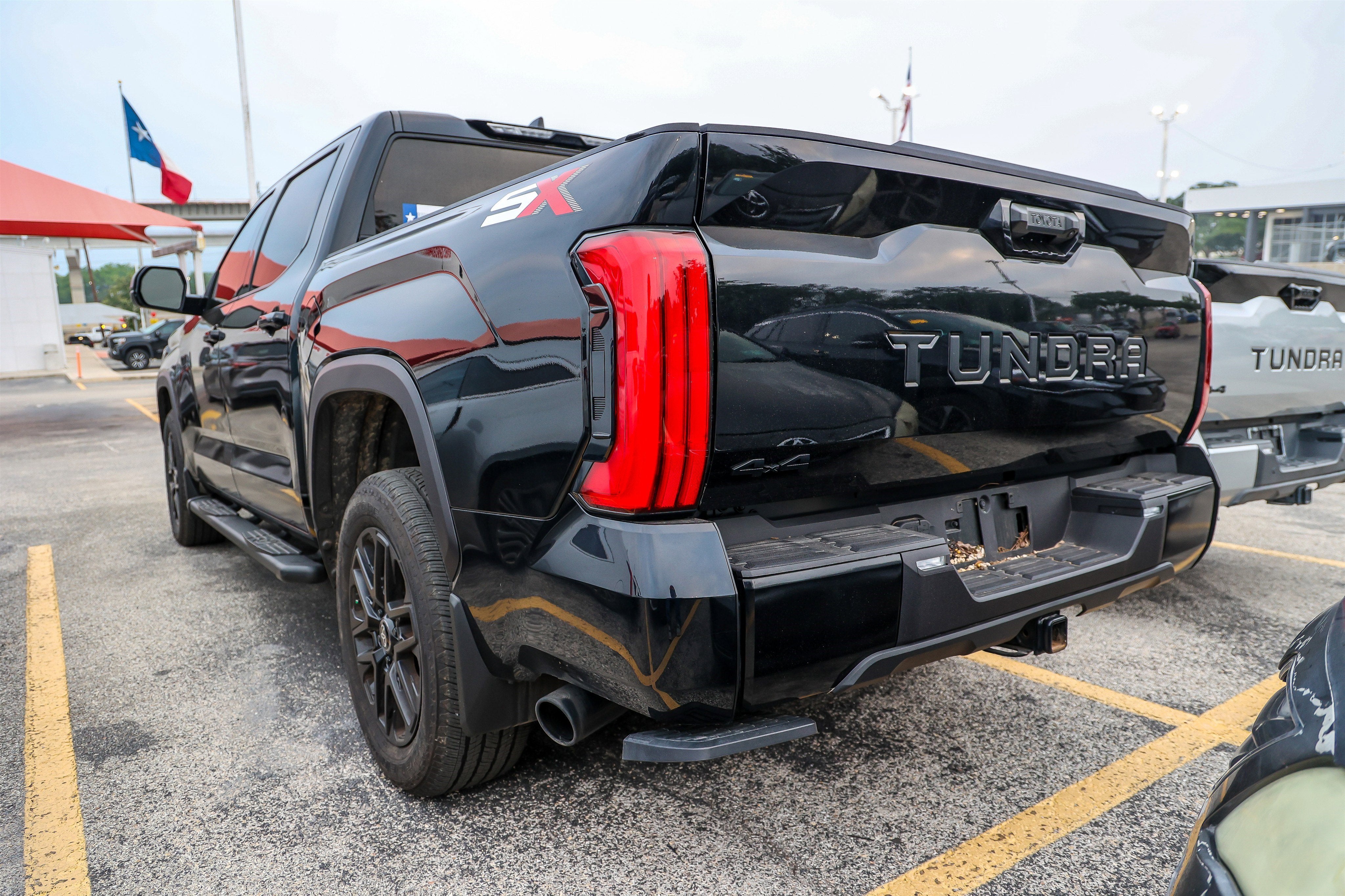 2026 Toyota TUNDRA 4X4 SR5