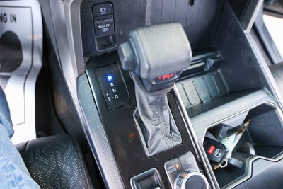 2023 Toyota TUNDRA 4X4 SR5