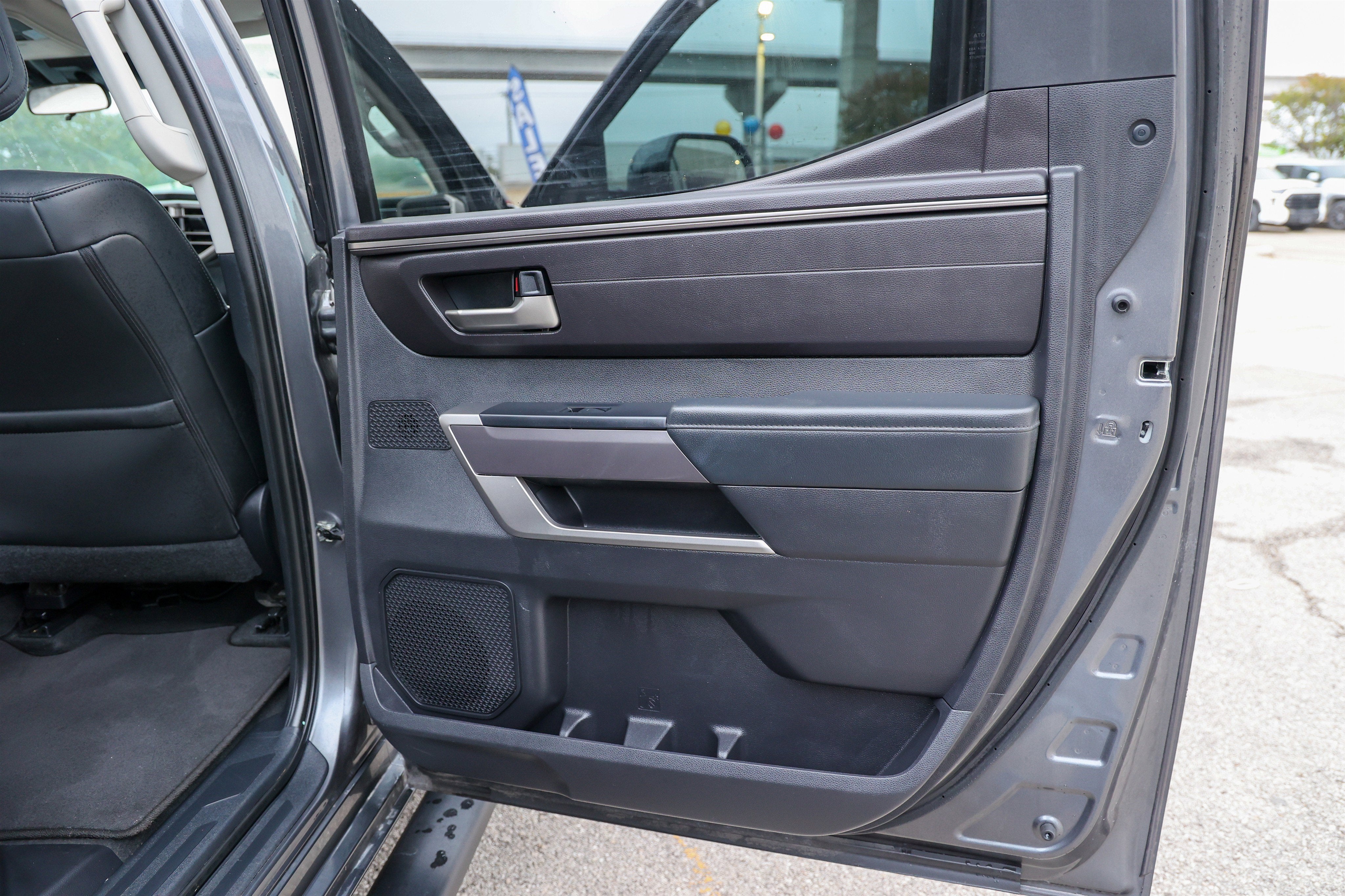 2023 Toyota TUNDRA 4X4 SR5