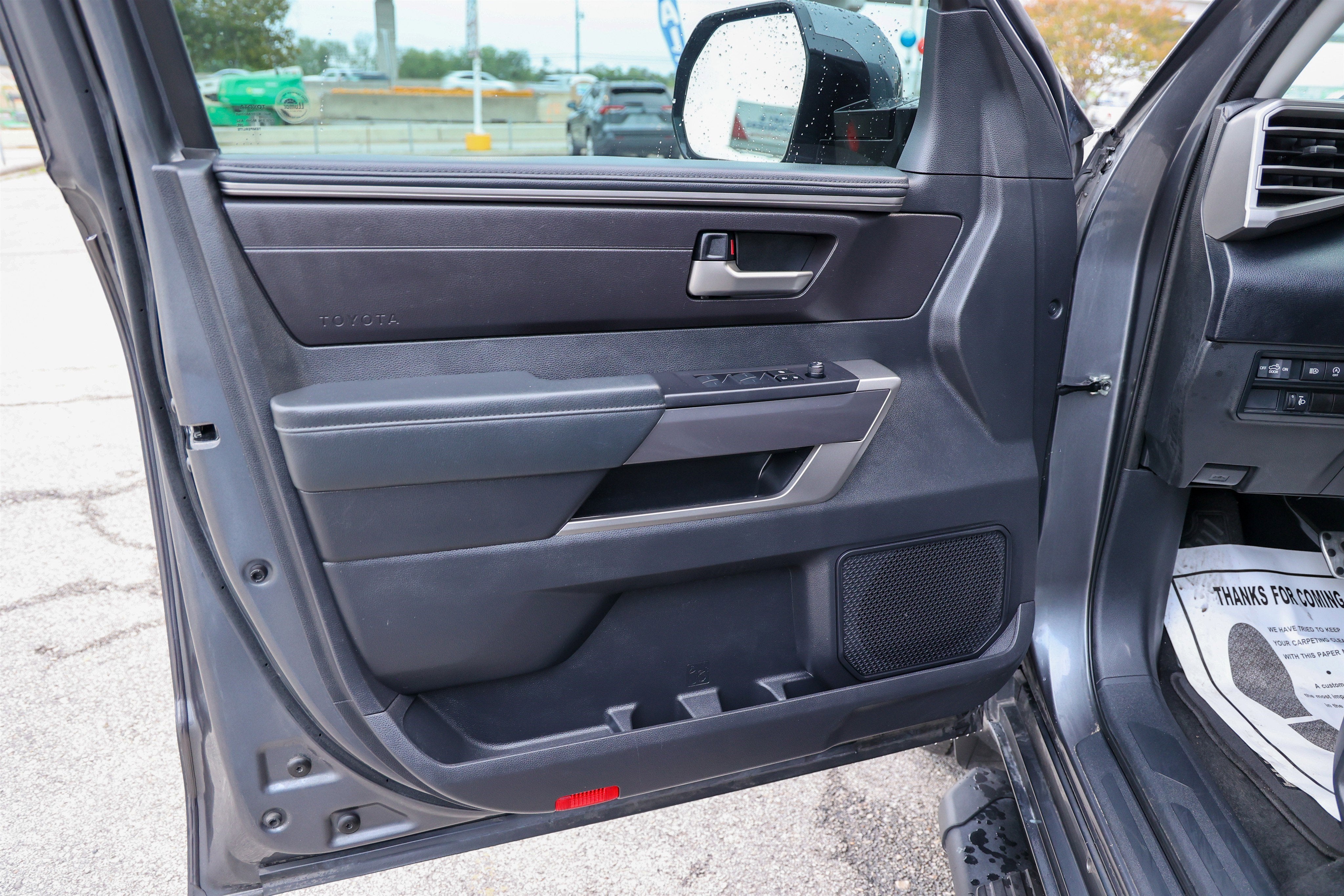 2023 Toyota TUNDRA 4X4 SR5