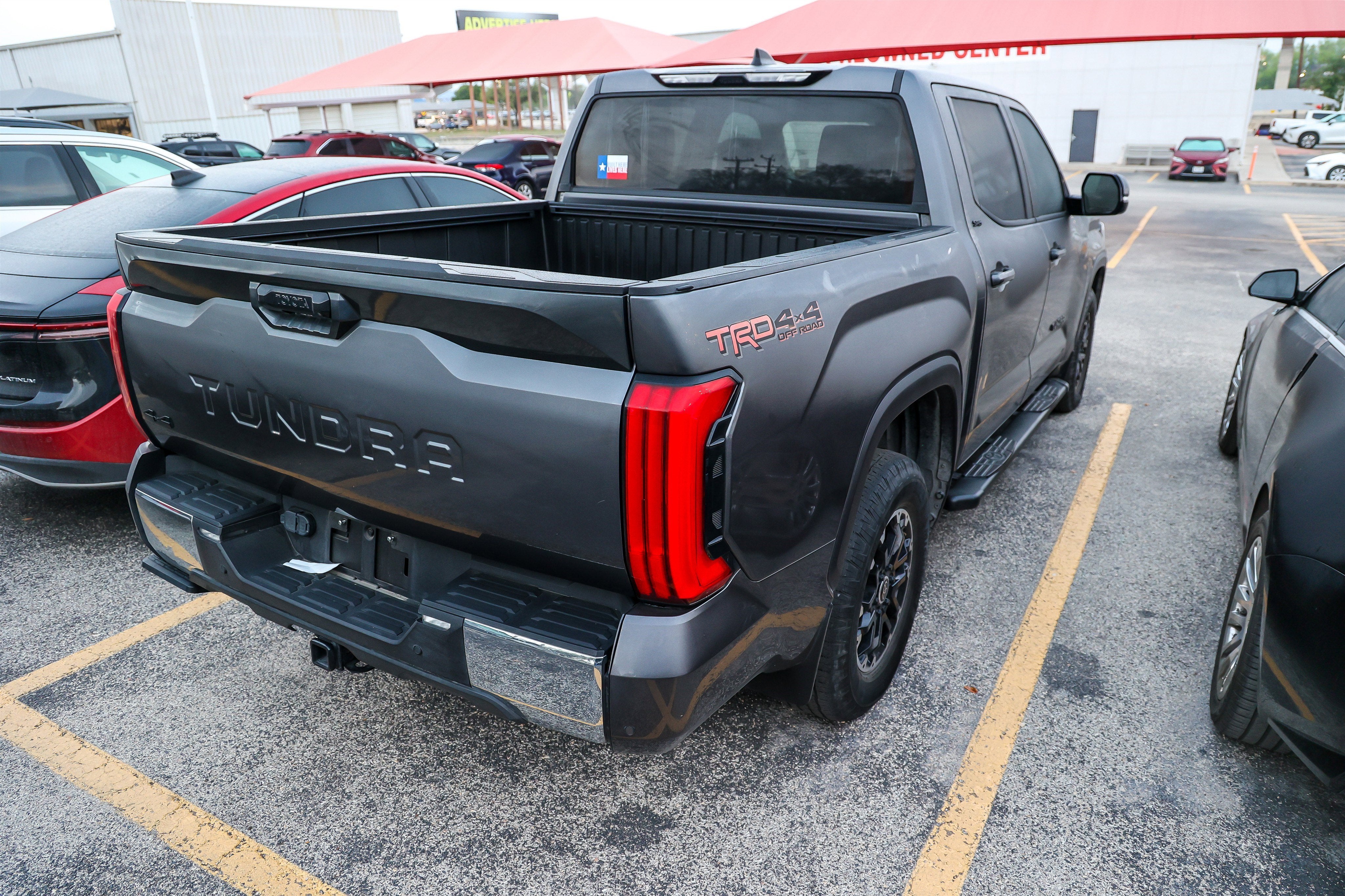 2023 Toyota TUNDRA 4X4 SR5