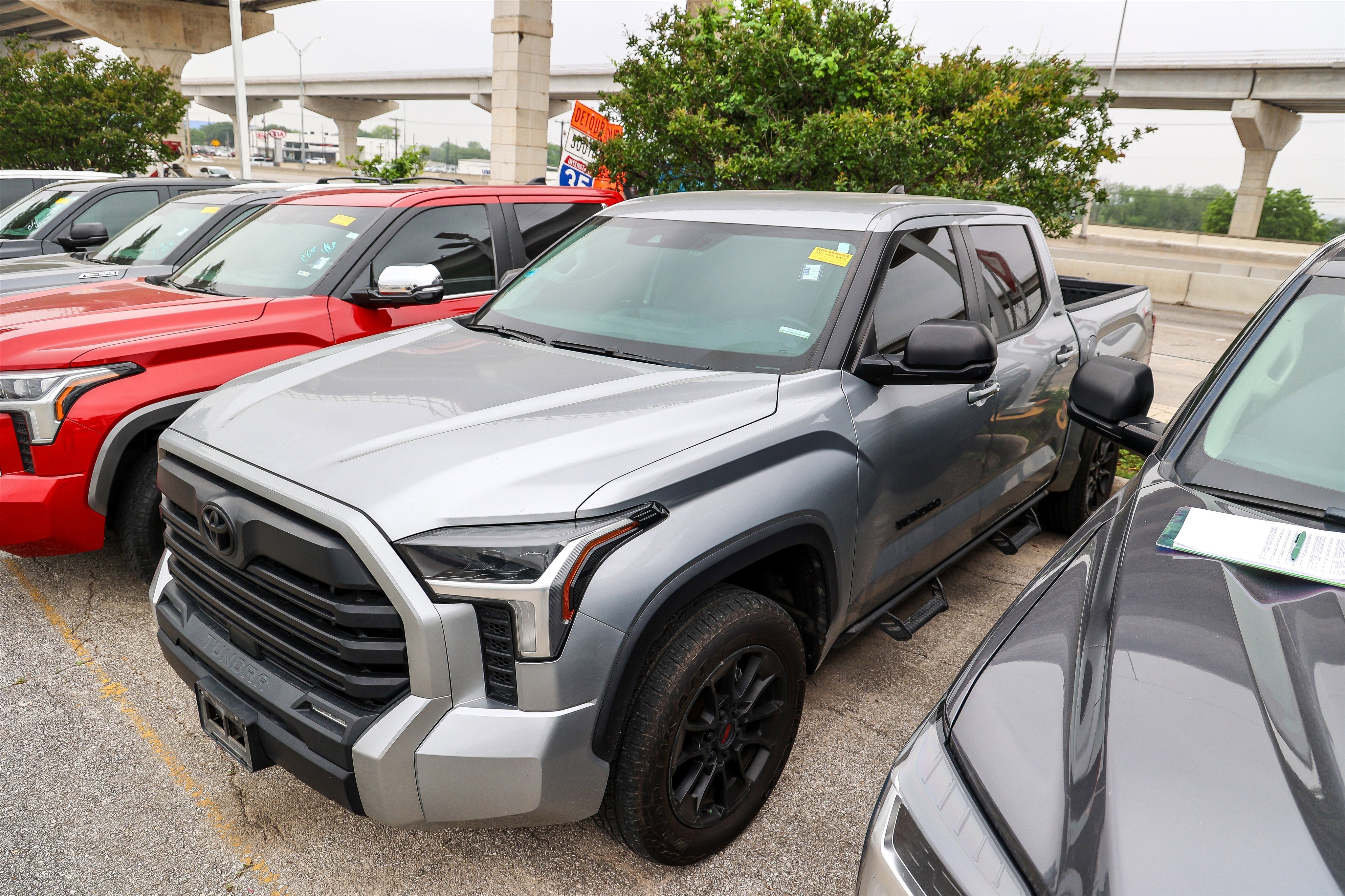 2024 Toyota Tundra 4WD SR5