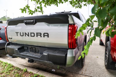 2024 Toyota Tundra 4WD SR5