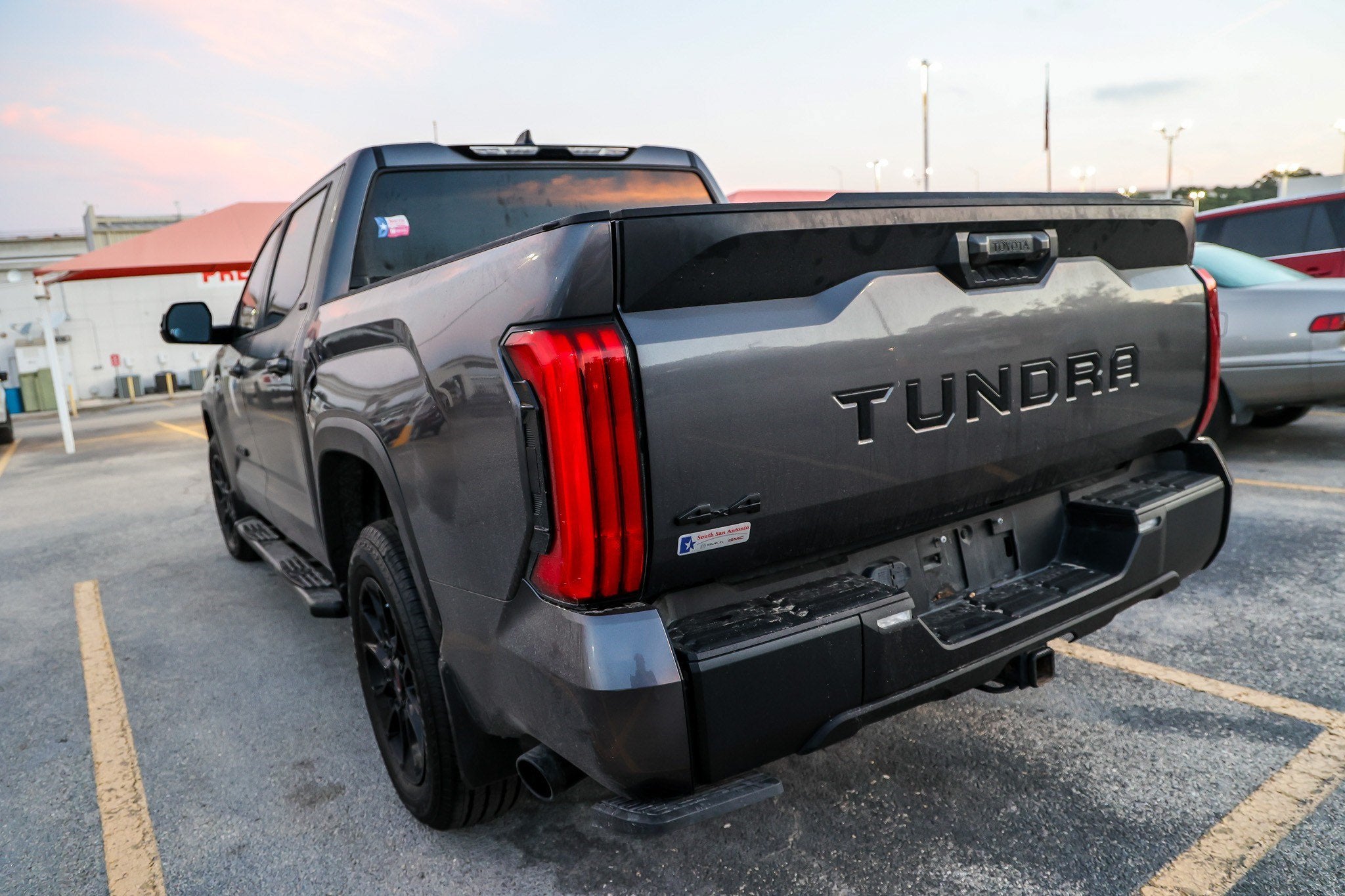 2024 Toyota Tundra 4WD SR5