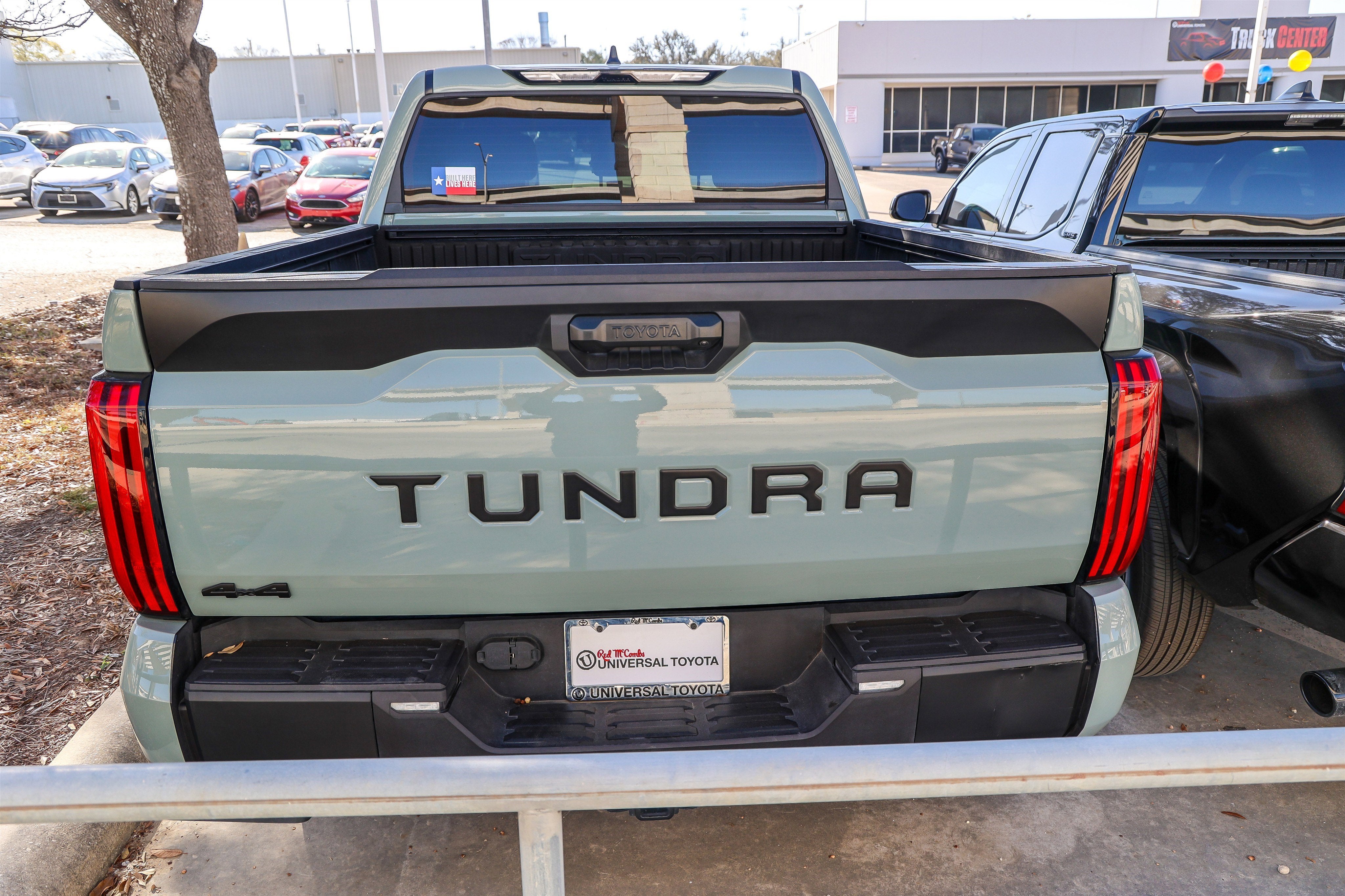 2025 Toyota TUNDRA 4X4 SR5