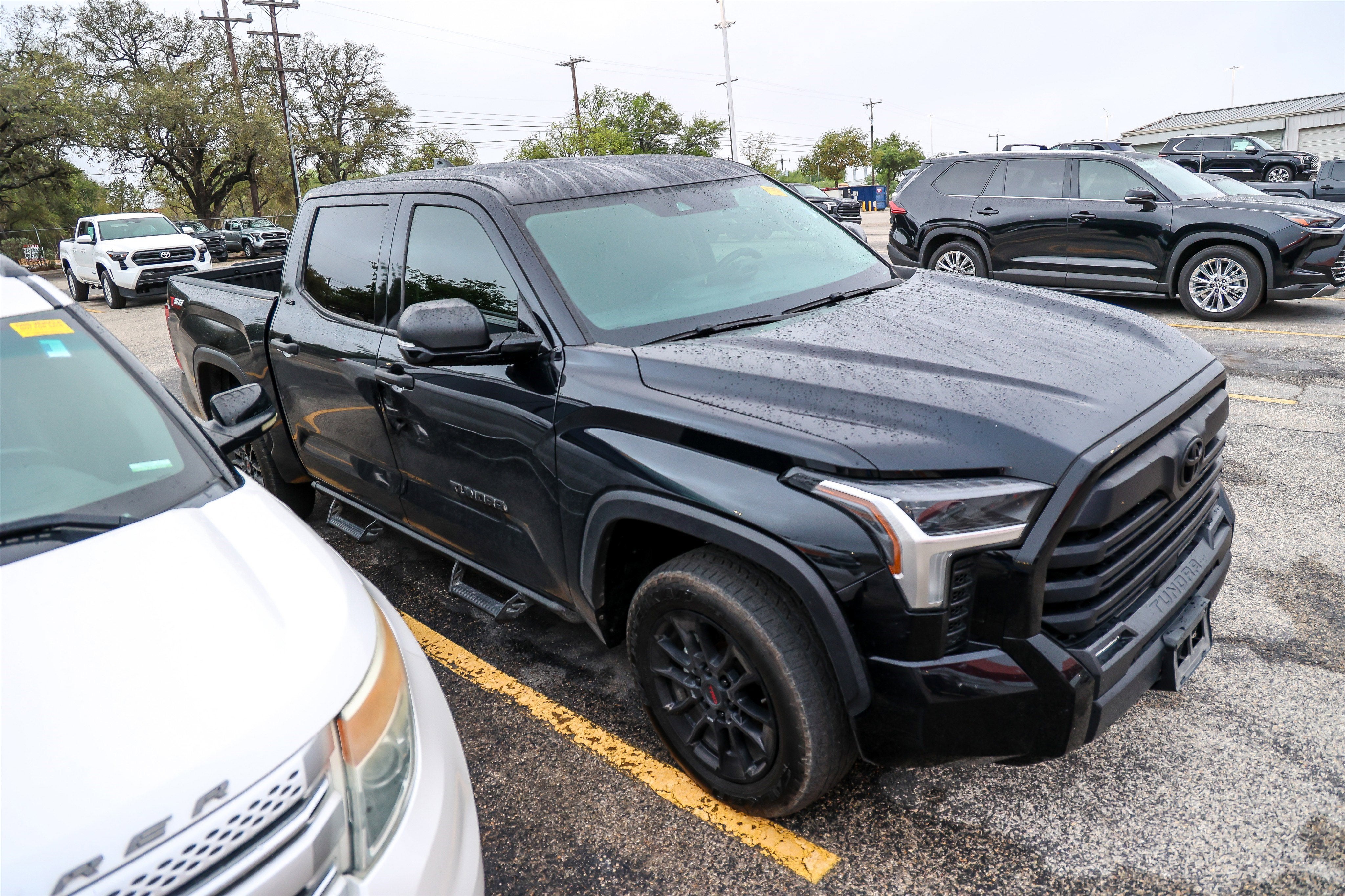 2023 Toyota TUNDRA 4X4 SR5
