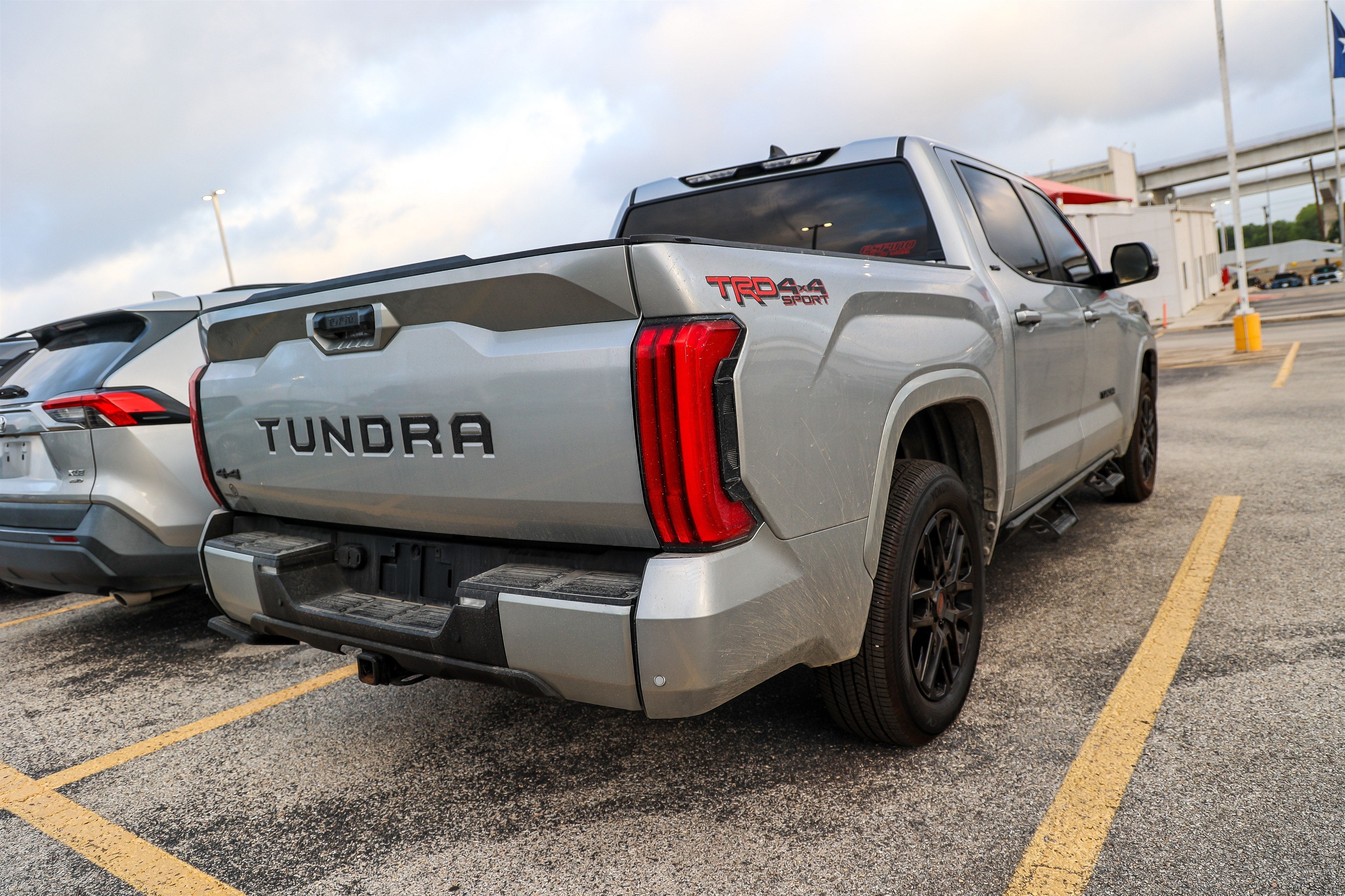 2024 Toyota Tundra 4WD SR5