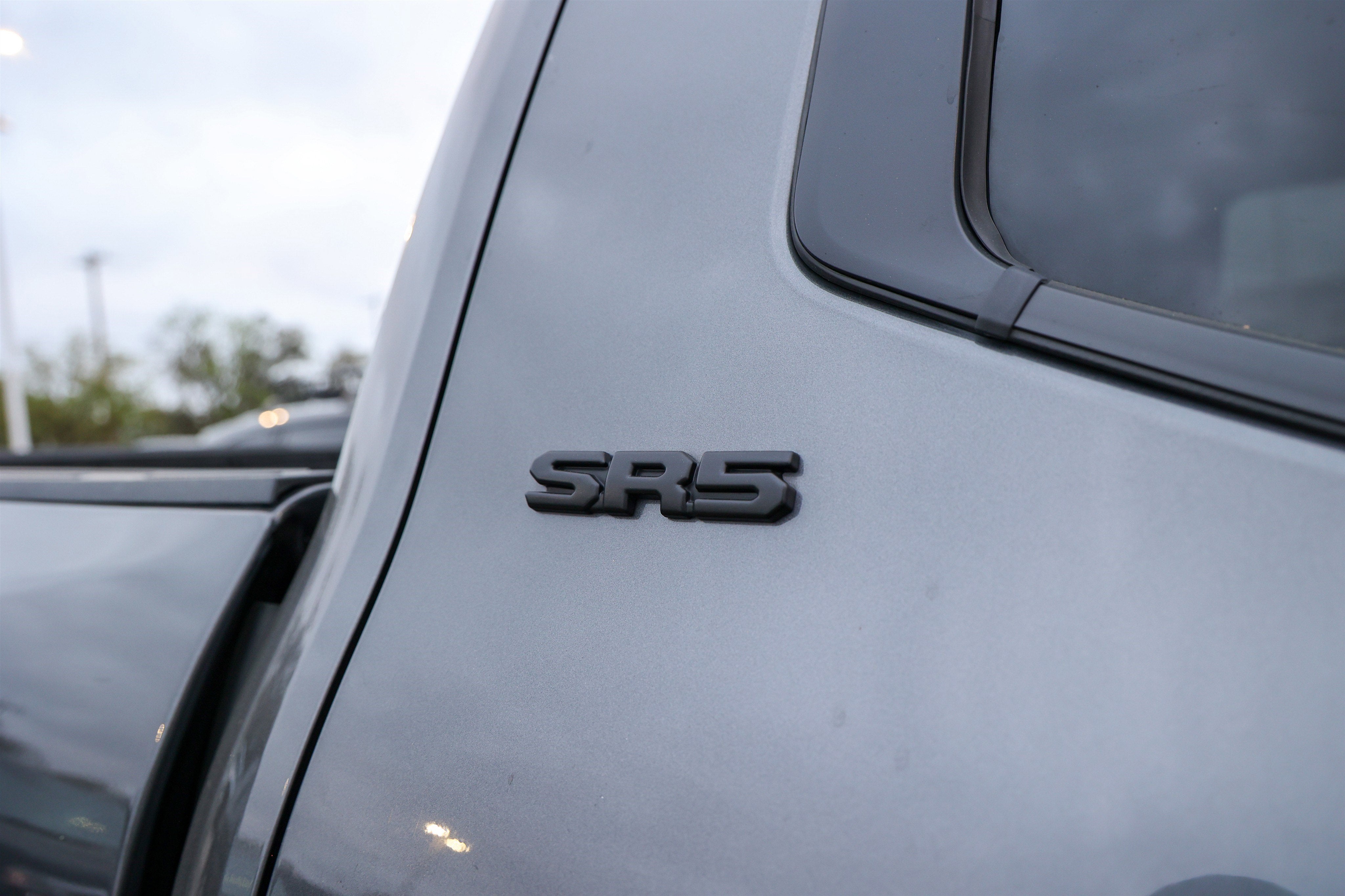 2024 Toyota TUNDRA 4X4 SR5