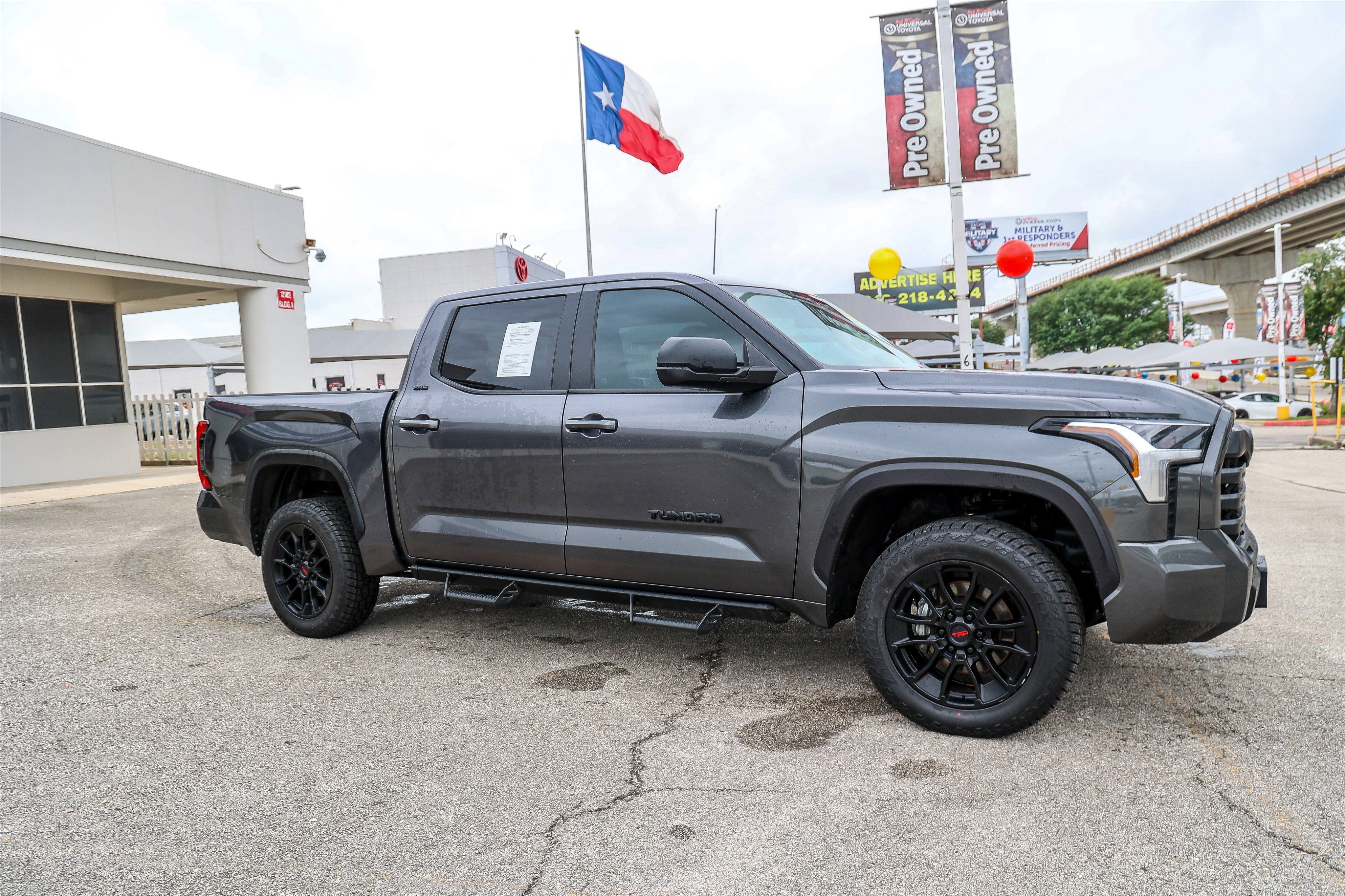 2024 Toyota TUNDRA 4X4 SR5