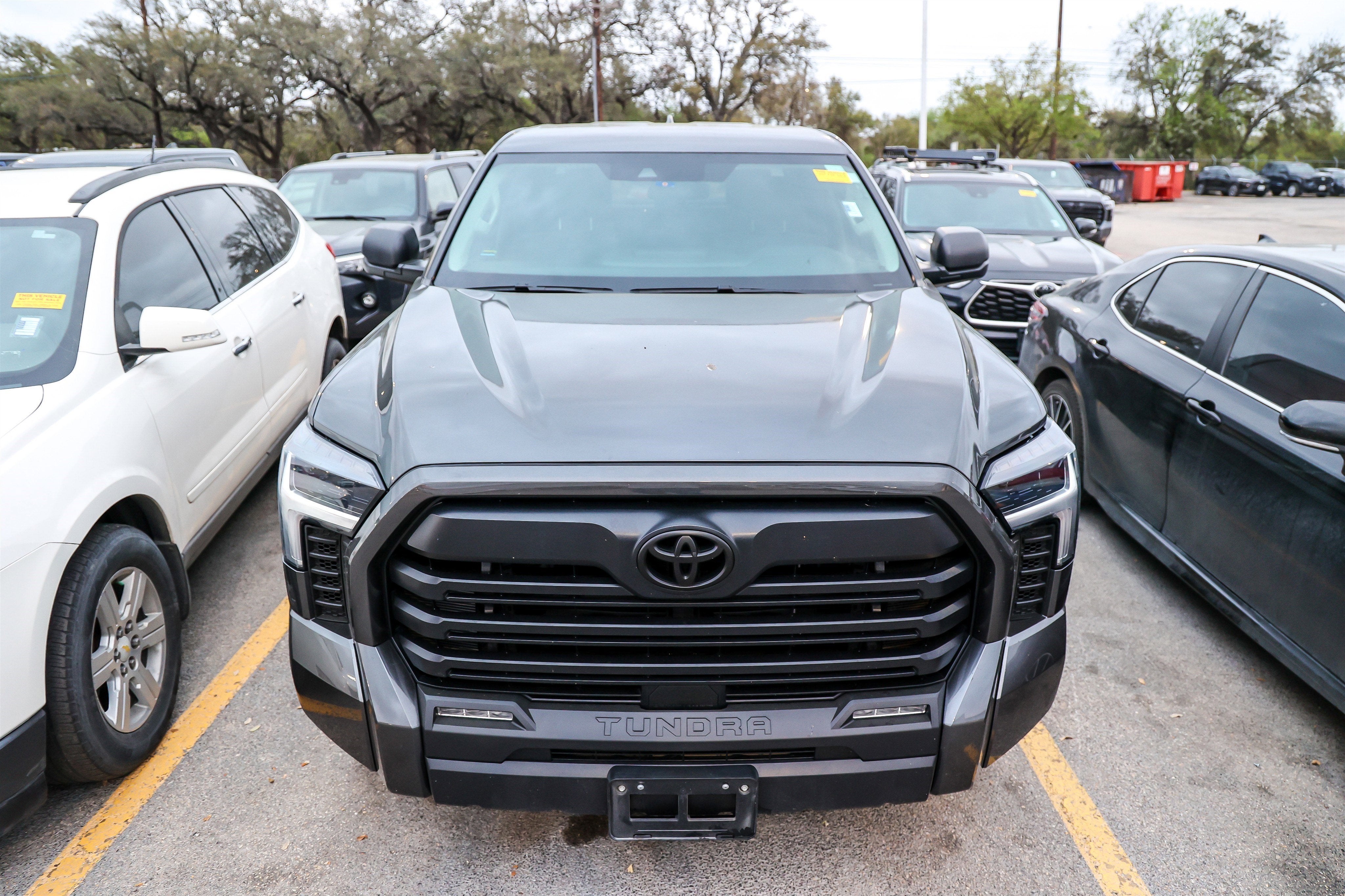 2024 Toyota TUNDRA 4X4 SR5