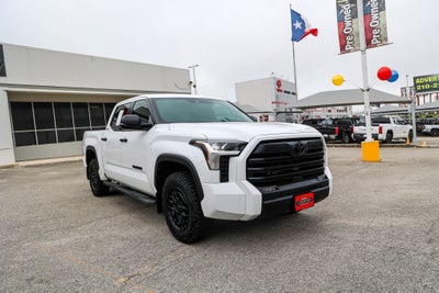 2025 Toyota Tundra 4WD SR5