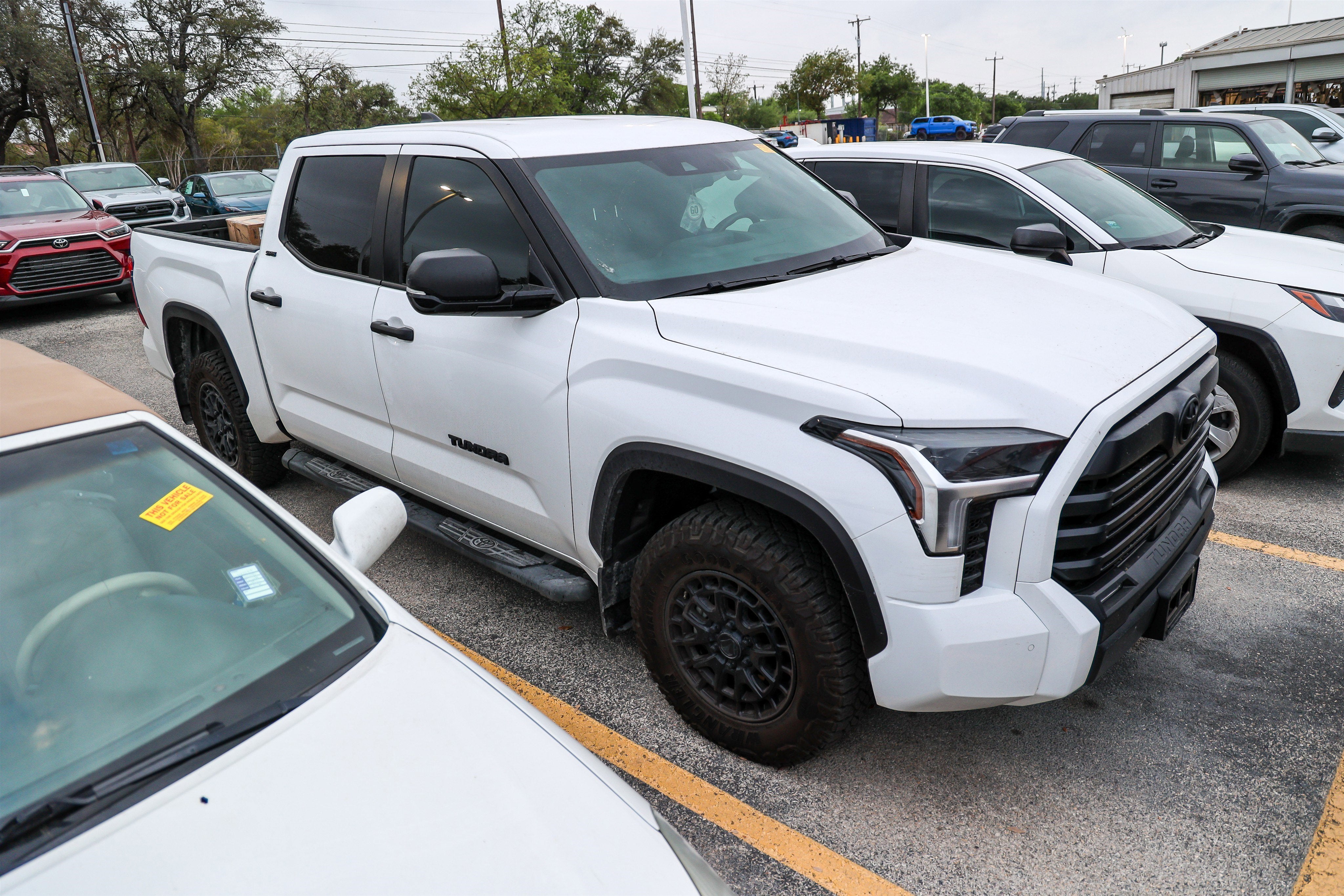 2025 Toyota Tundra 4WD SR5