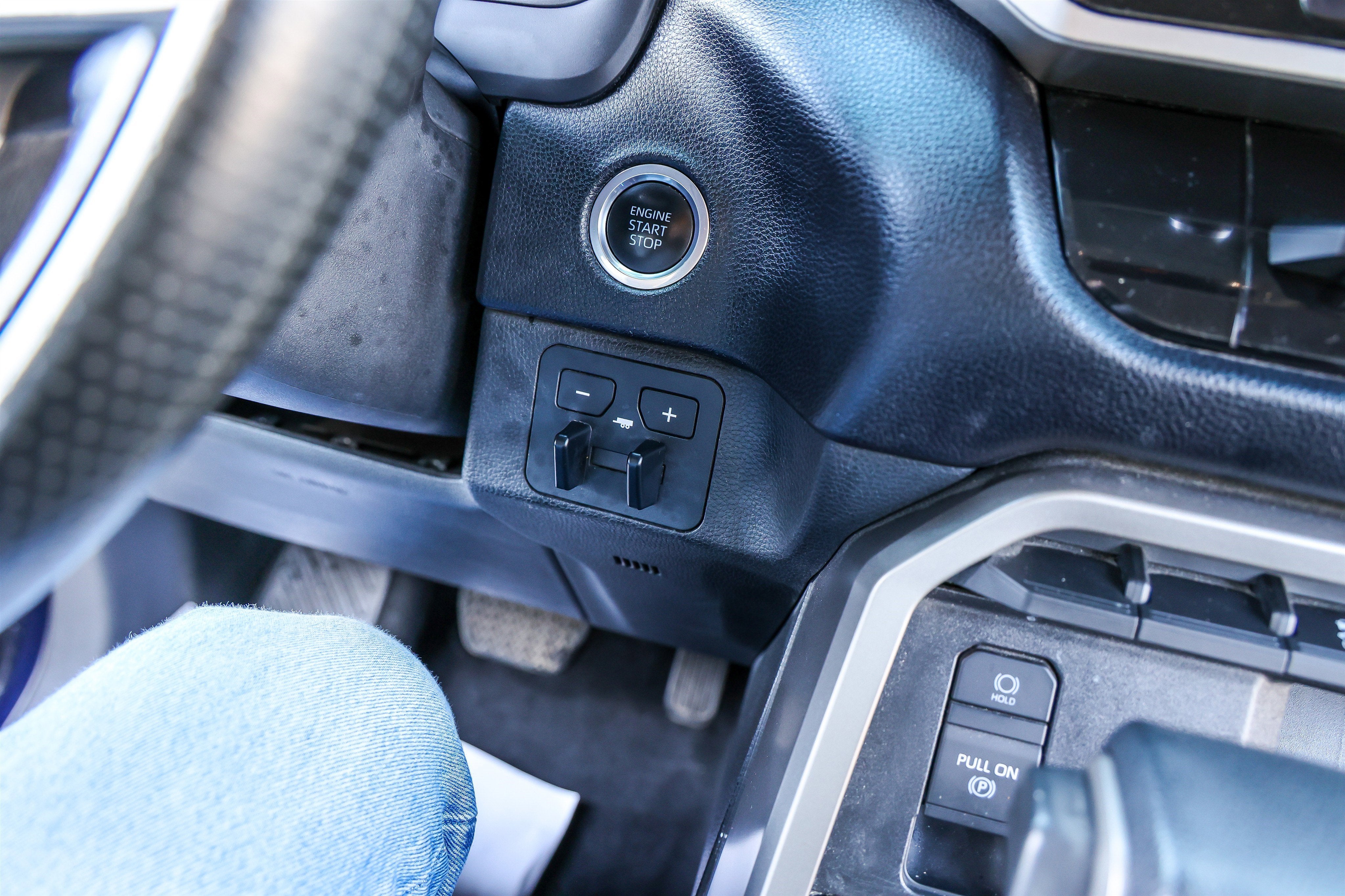 2023 Toyota TUNDRA 4X4 SR5