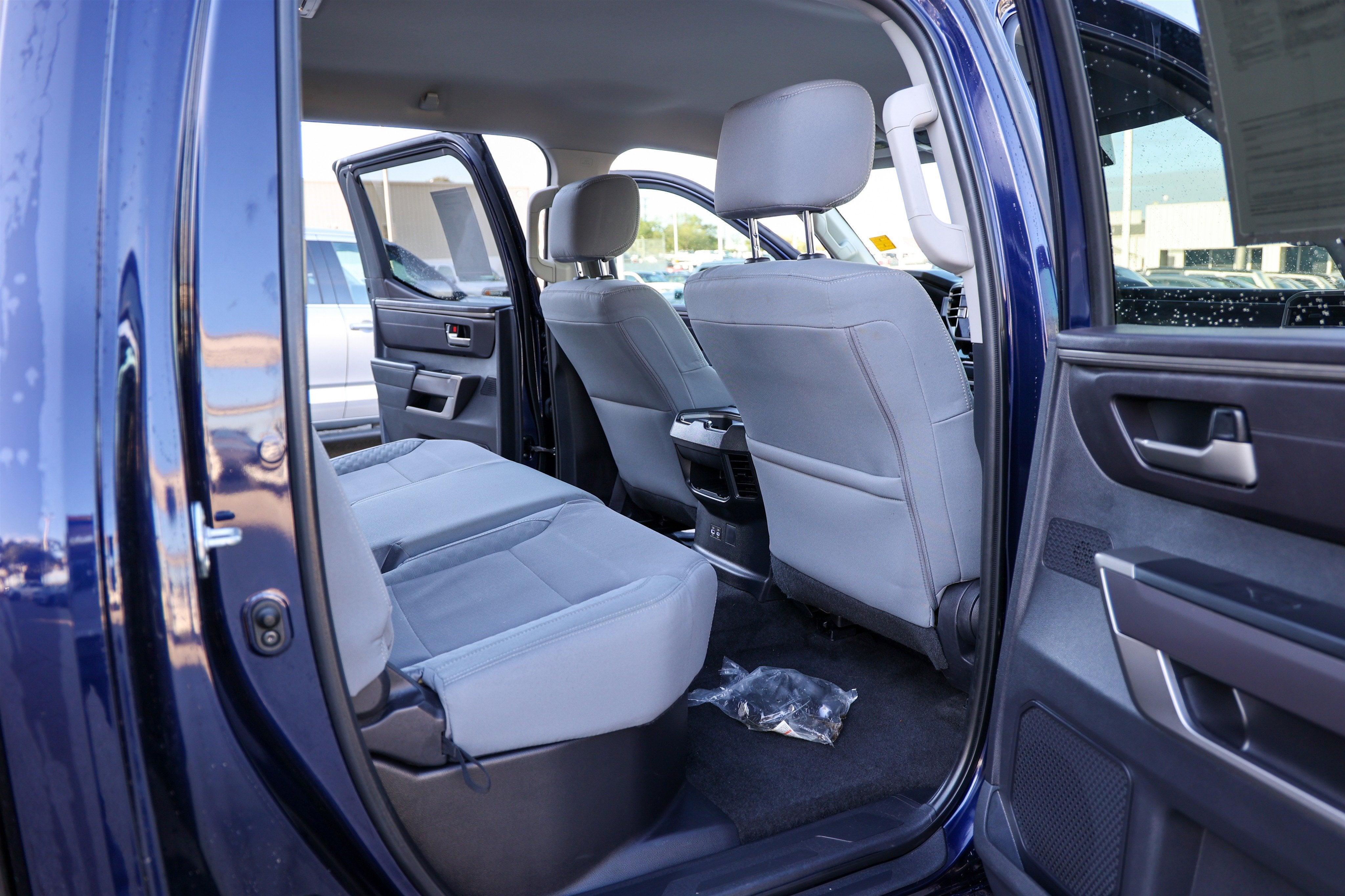 2023 Toyota TUNDRA 4X4 SR5