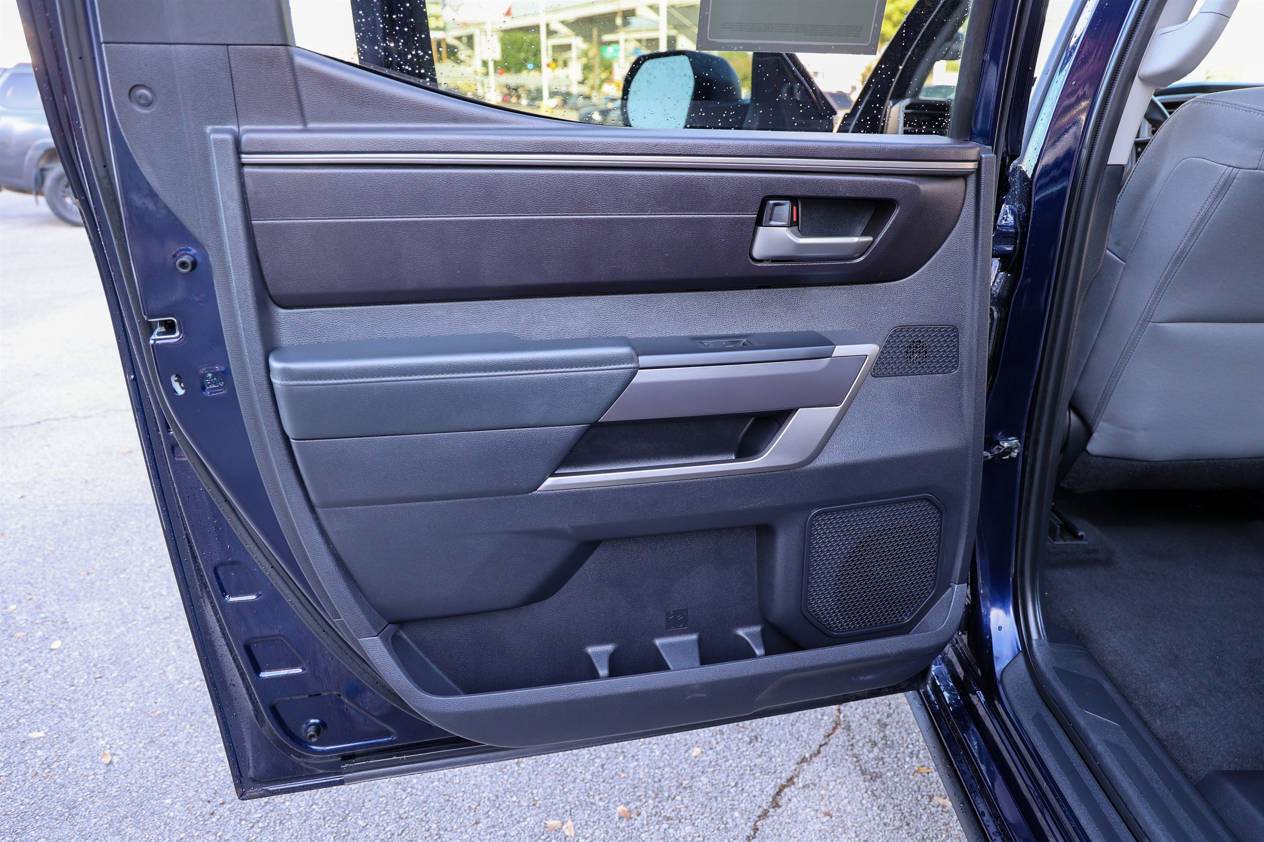 2023 Toyota TUNDRA 4X4 SR5