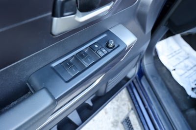 2023 Toyota TUNDRA 4X4 SR5