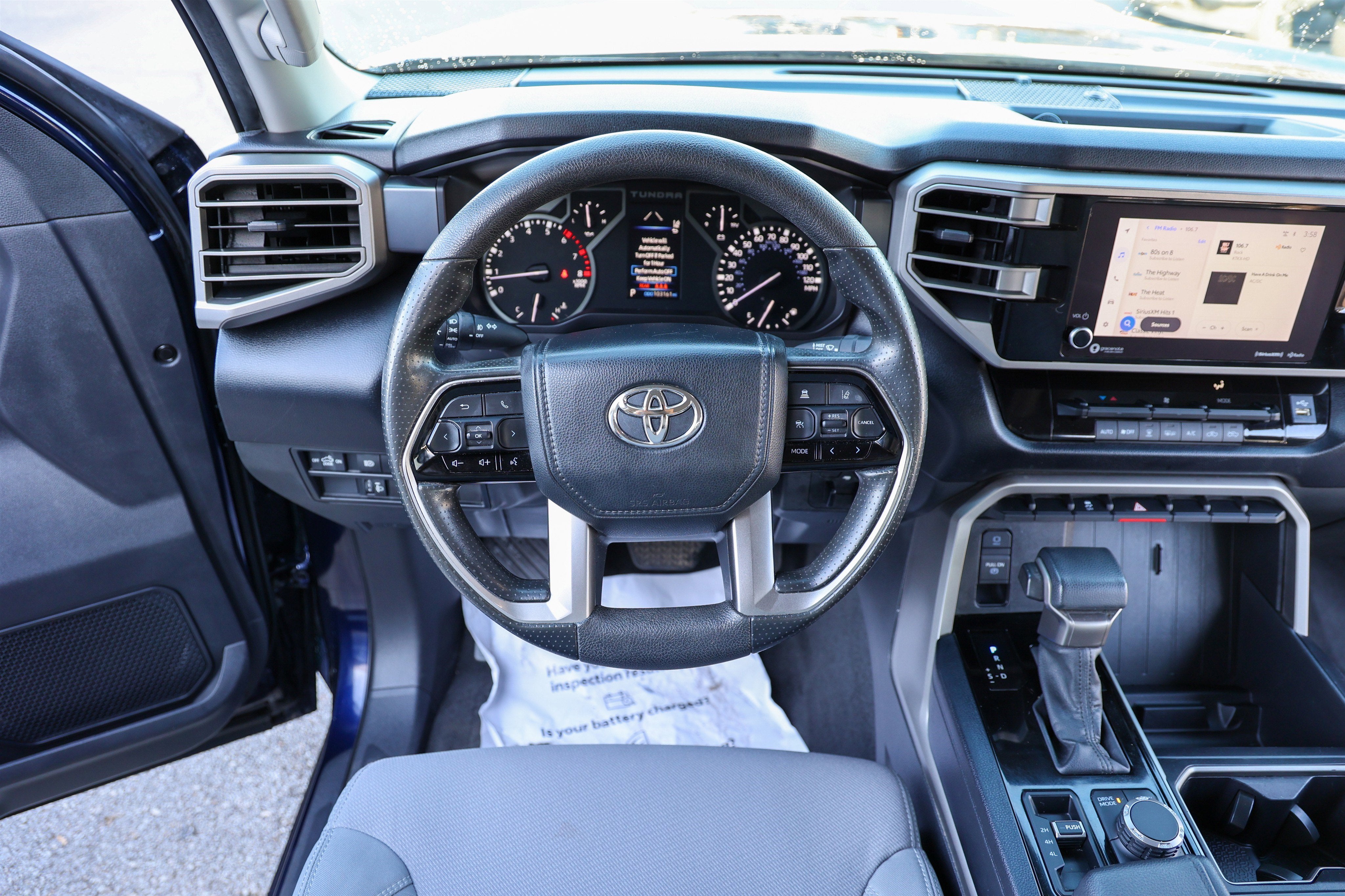 2023 Toyota TUNDRA 4X4 SR5