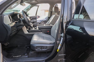 2024 Toyota TUNDRA 4X4 SR5