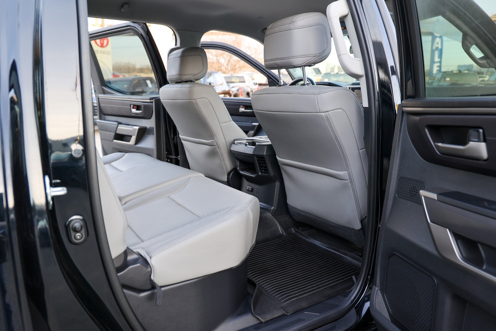 2024 Toyota TUNDRA 4X4 SR5