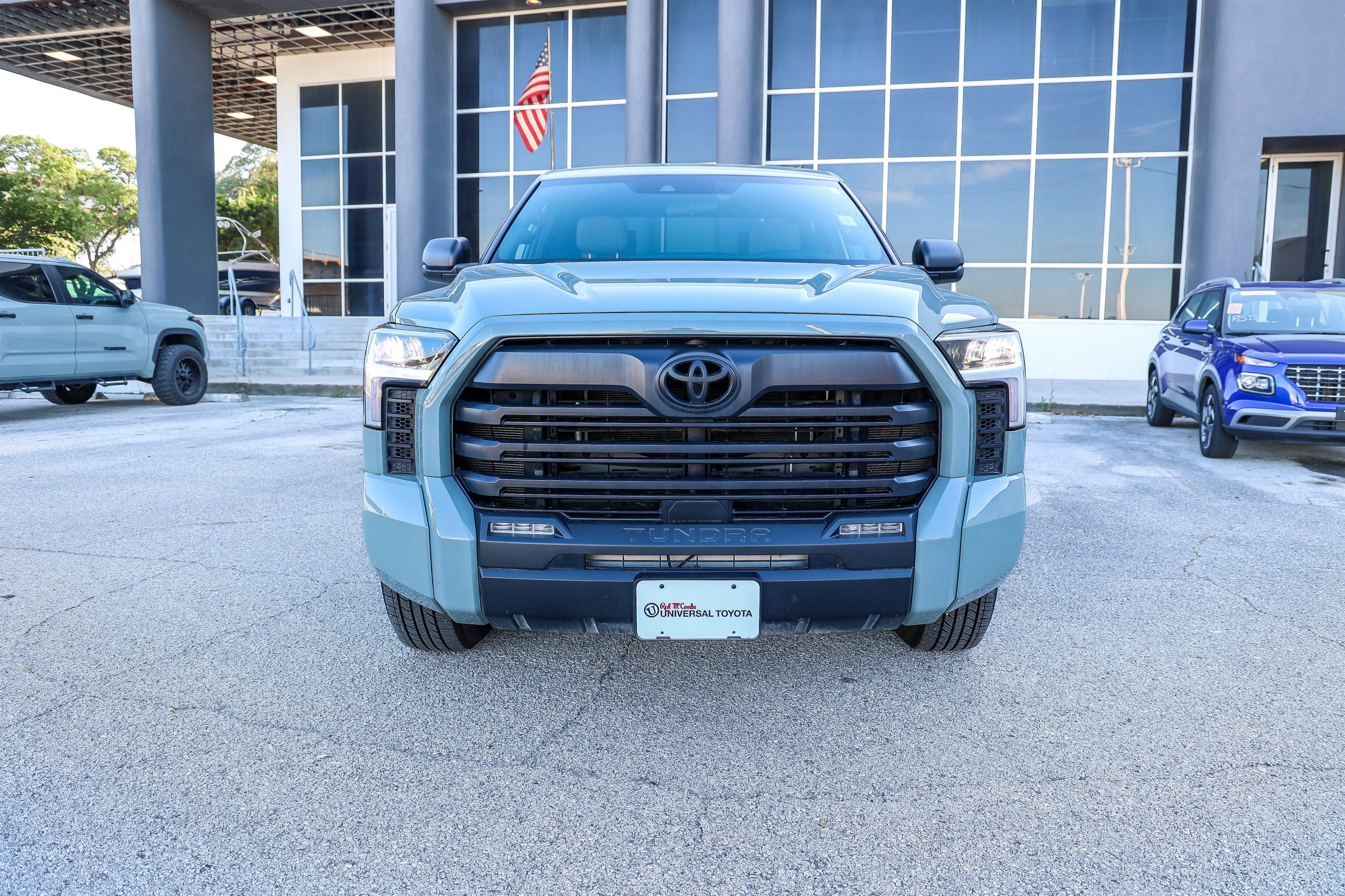 2025 Toyota TUNDRA 4X4 SR5