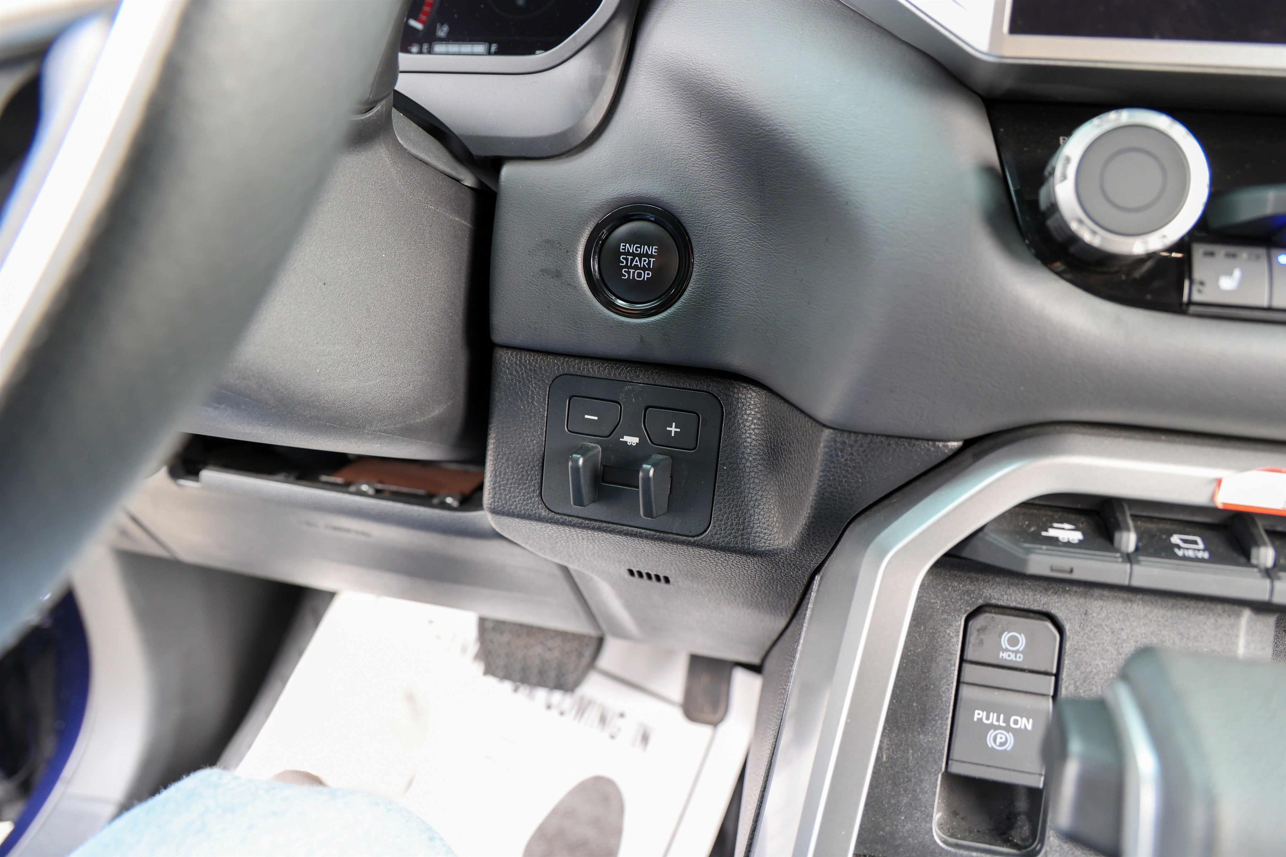 2025 Toyota TUNDRA 4X4 Platinum