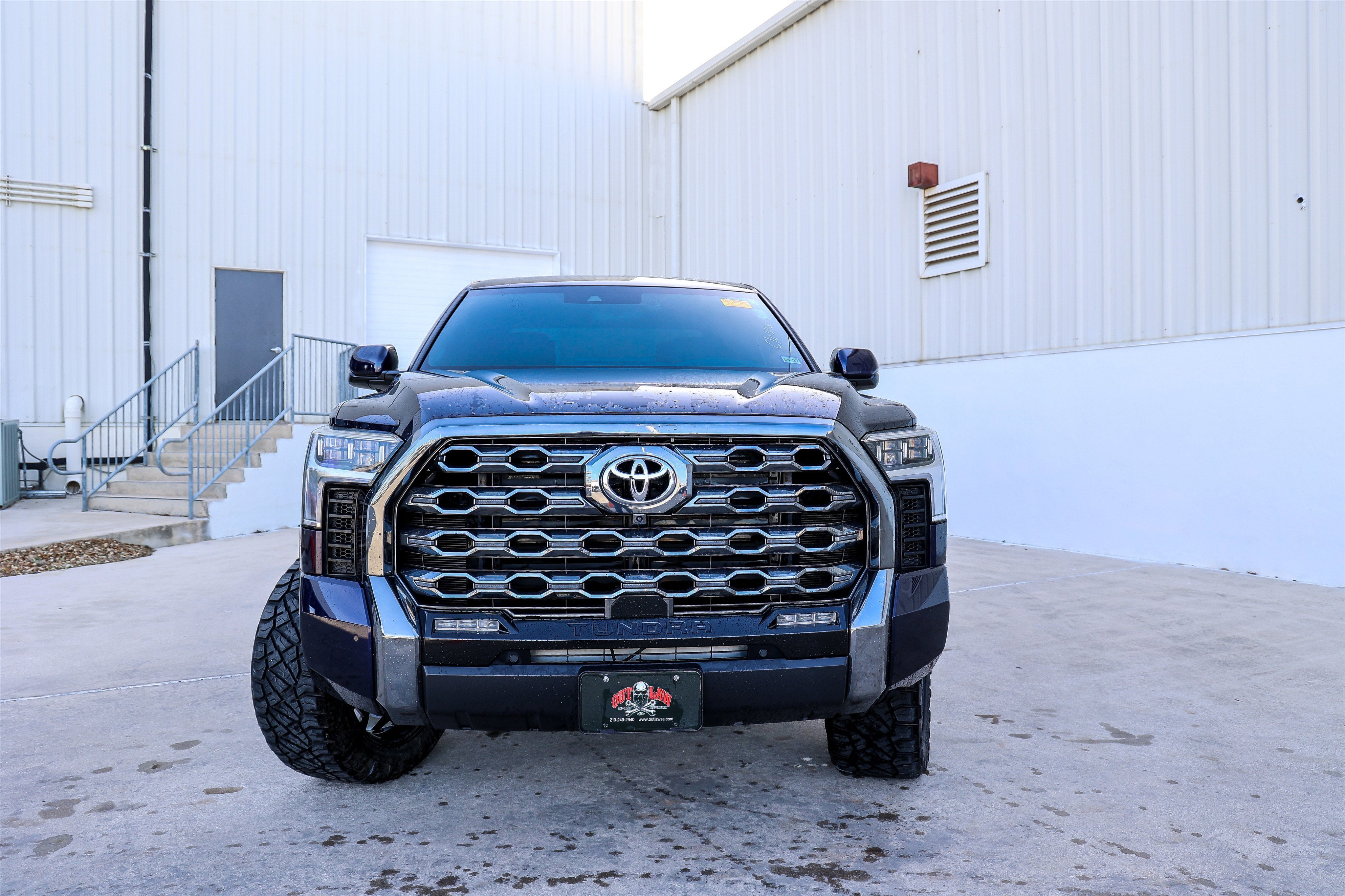 2025 Toyota TUNDRA 4X4 Platinum