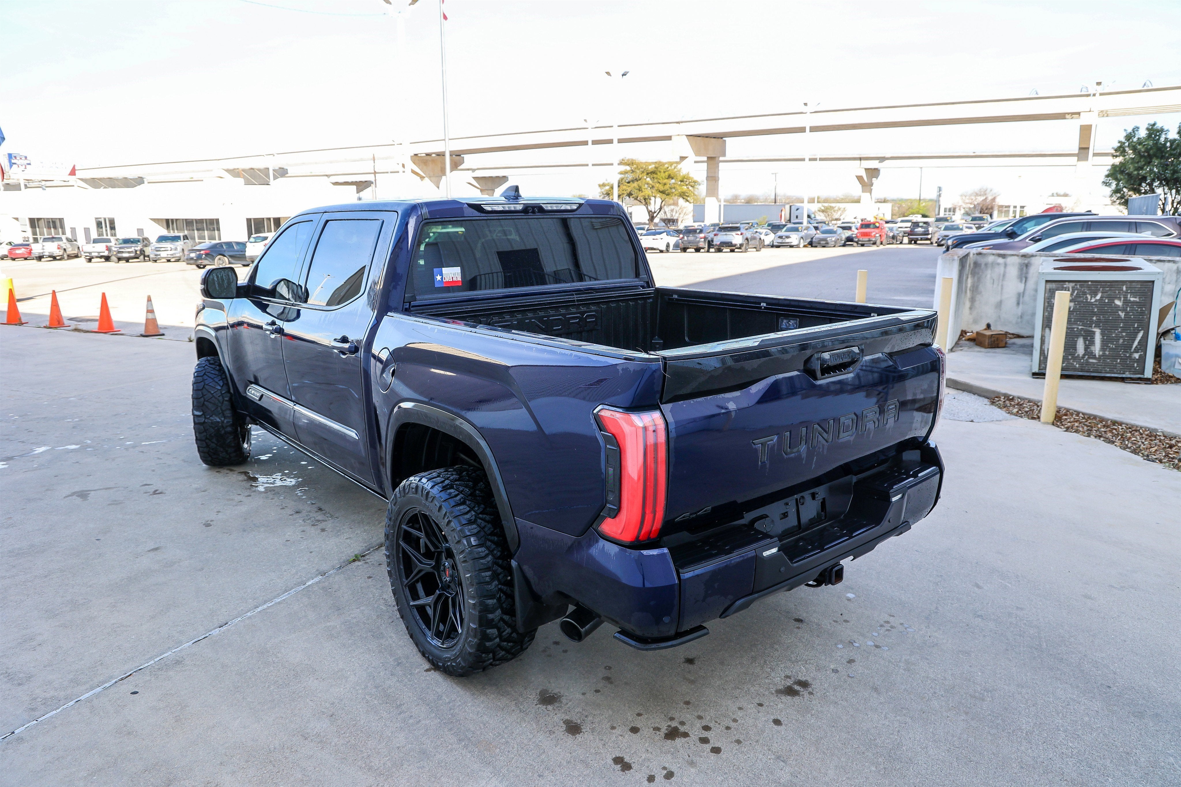 2025 Toyota TUNDRA 4X4 Platinum