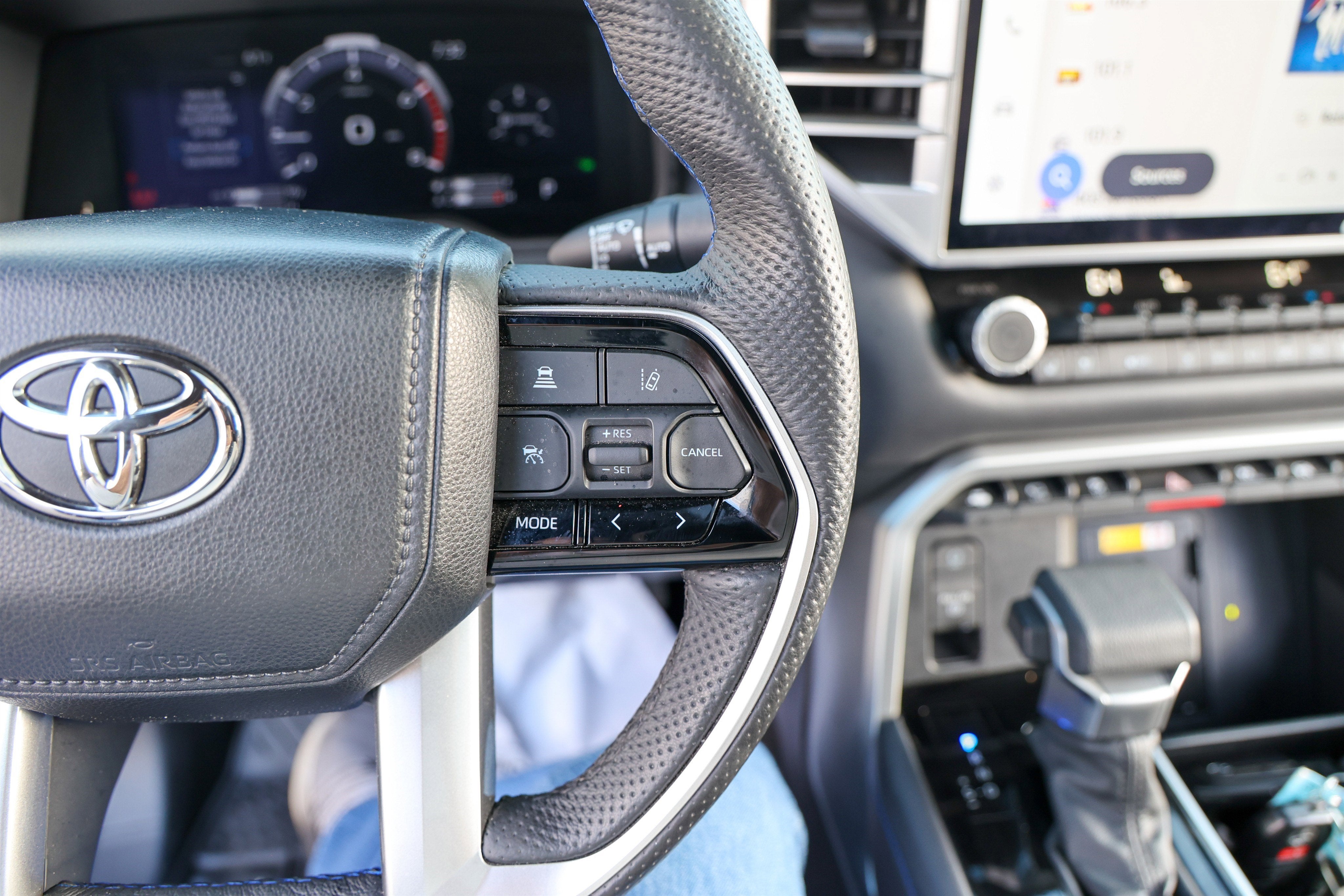 2023 Toyota TUNDRA 4X4 Platinum