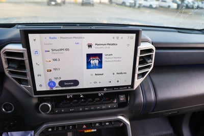 2023 Toyota TUNDRA 4X4 Platinum