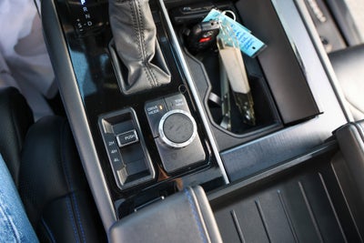 2023 Toyota TUNDRA 4X4 Platinum